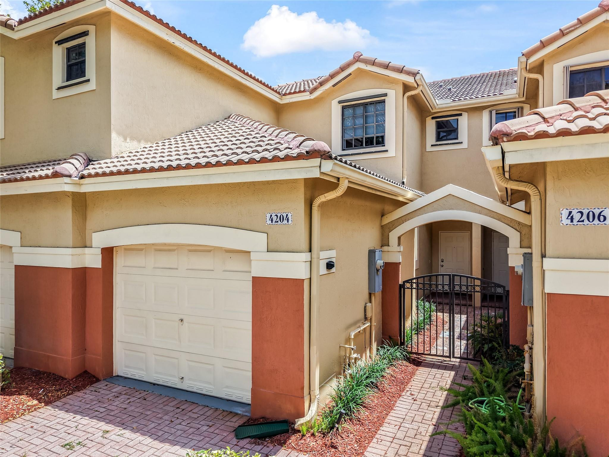 4204 Vineyard Cir