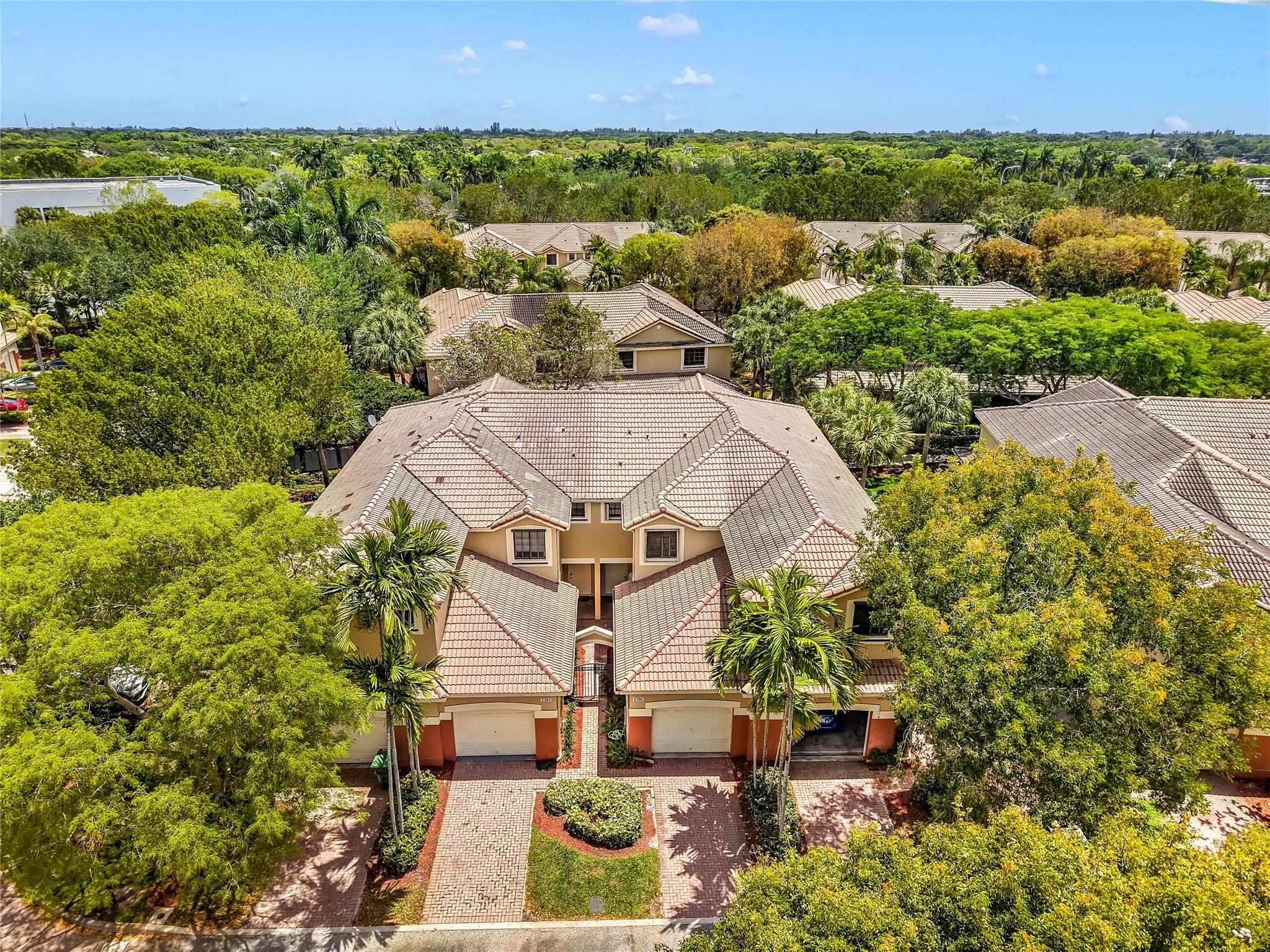 4204 Vineyard Cir