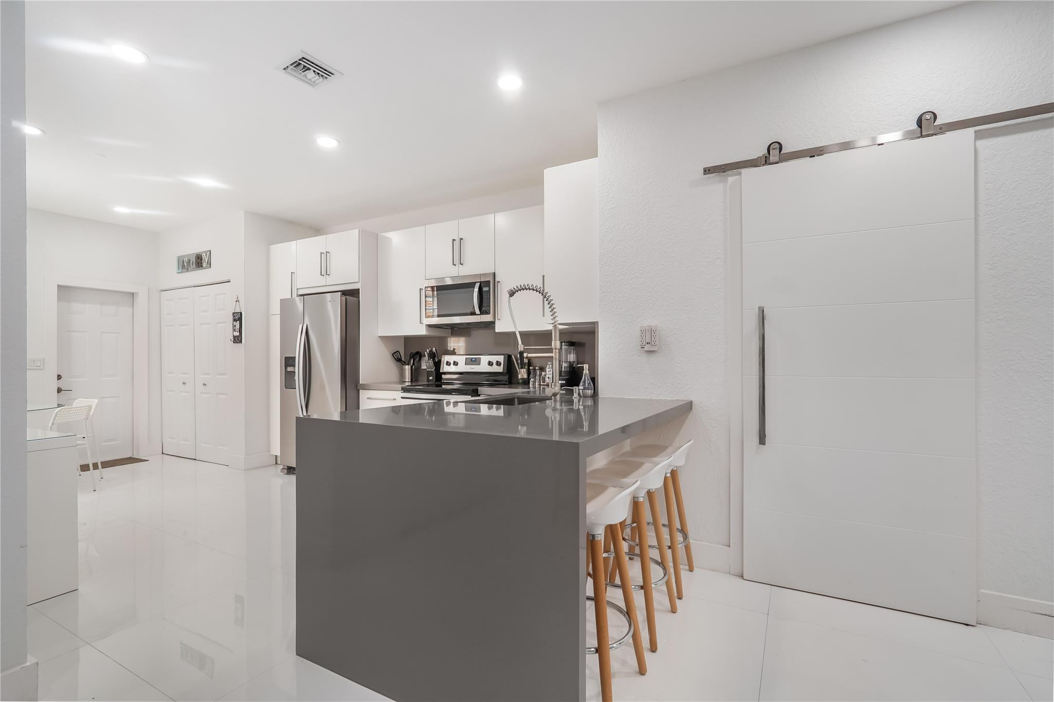 4204 Vineyard Cir
