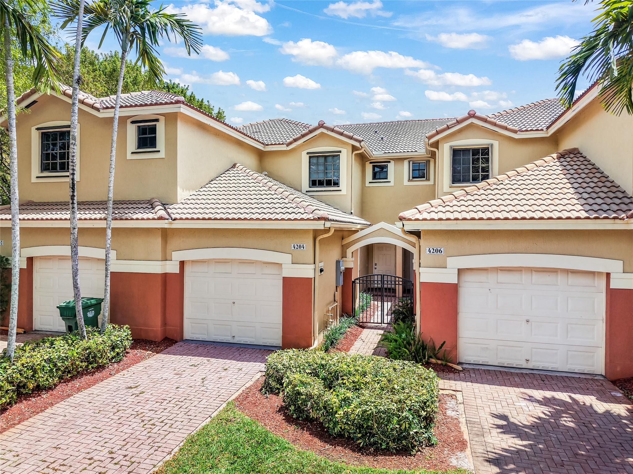 4204 Vineyard Cir
