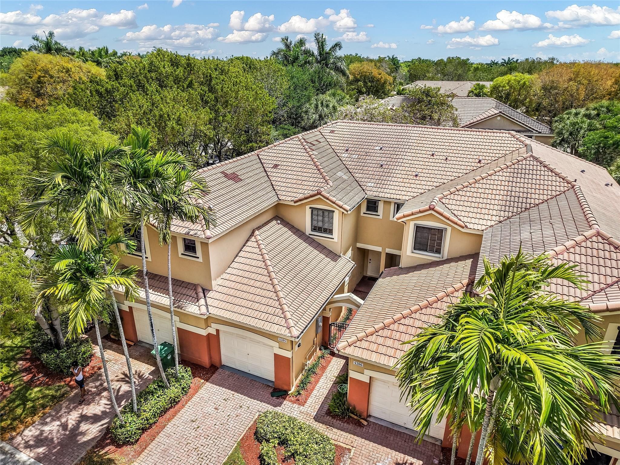 4204 Vineyard Cir