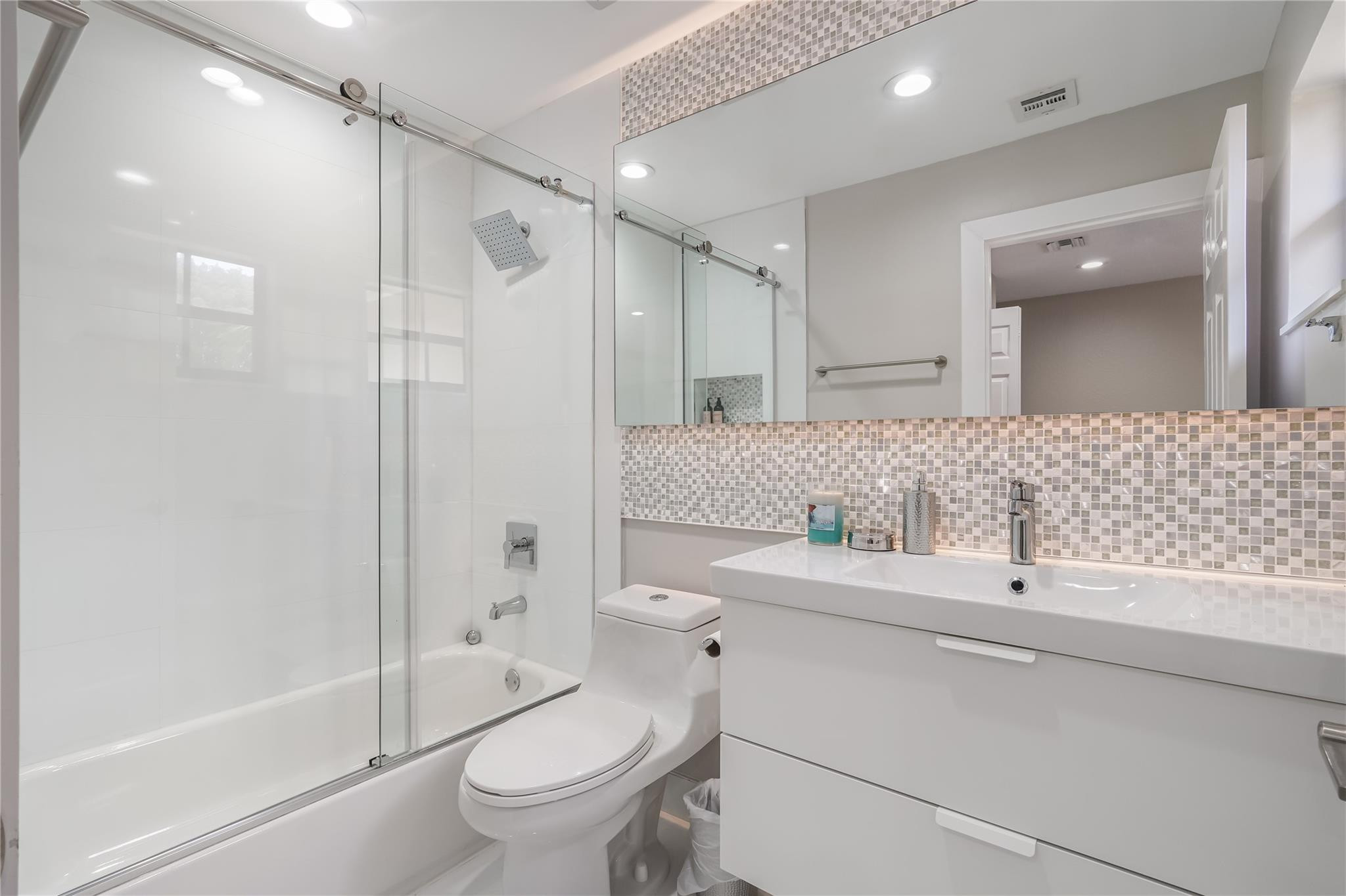 4204 Vineyard Cir