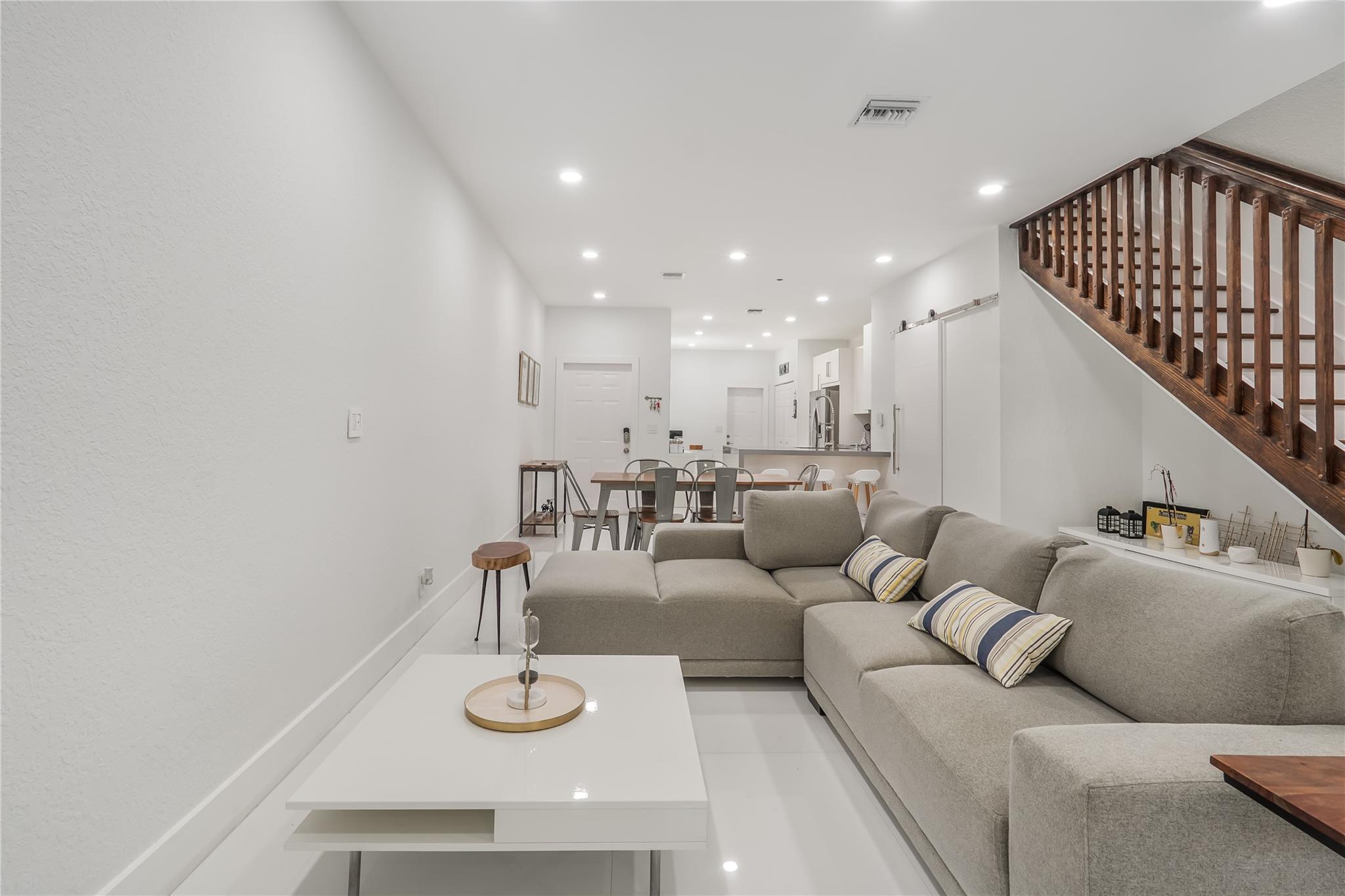 4204 Vineyard Cir