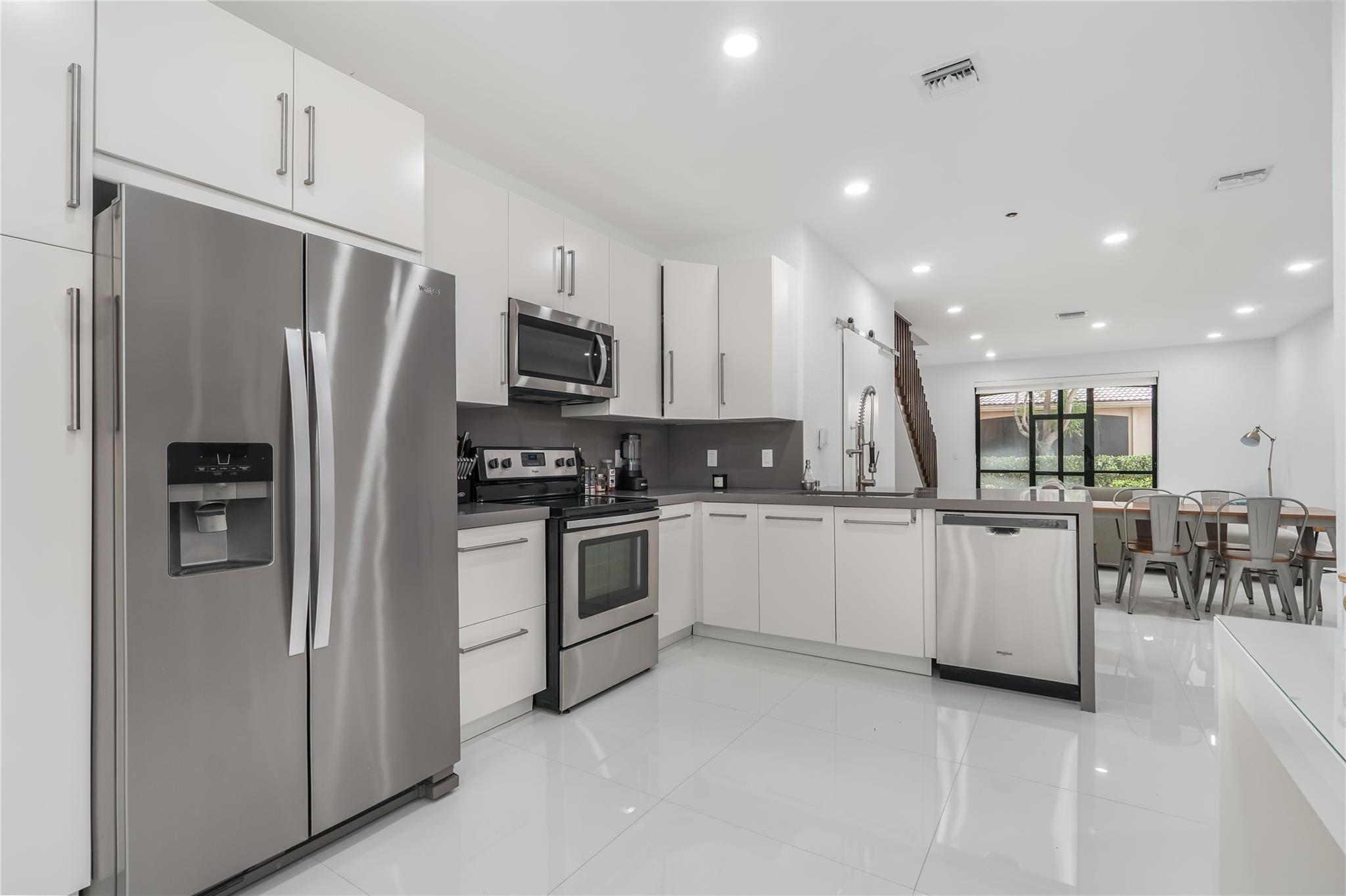 4204 Vineyard Cir