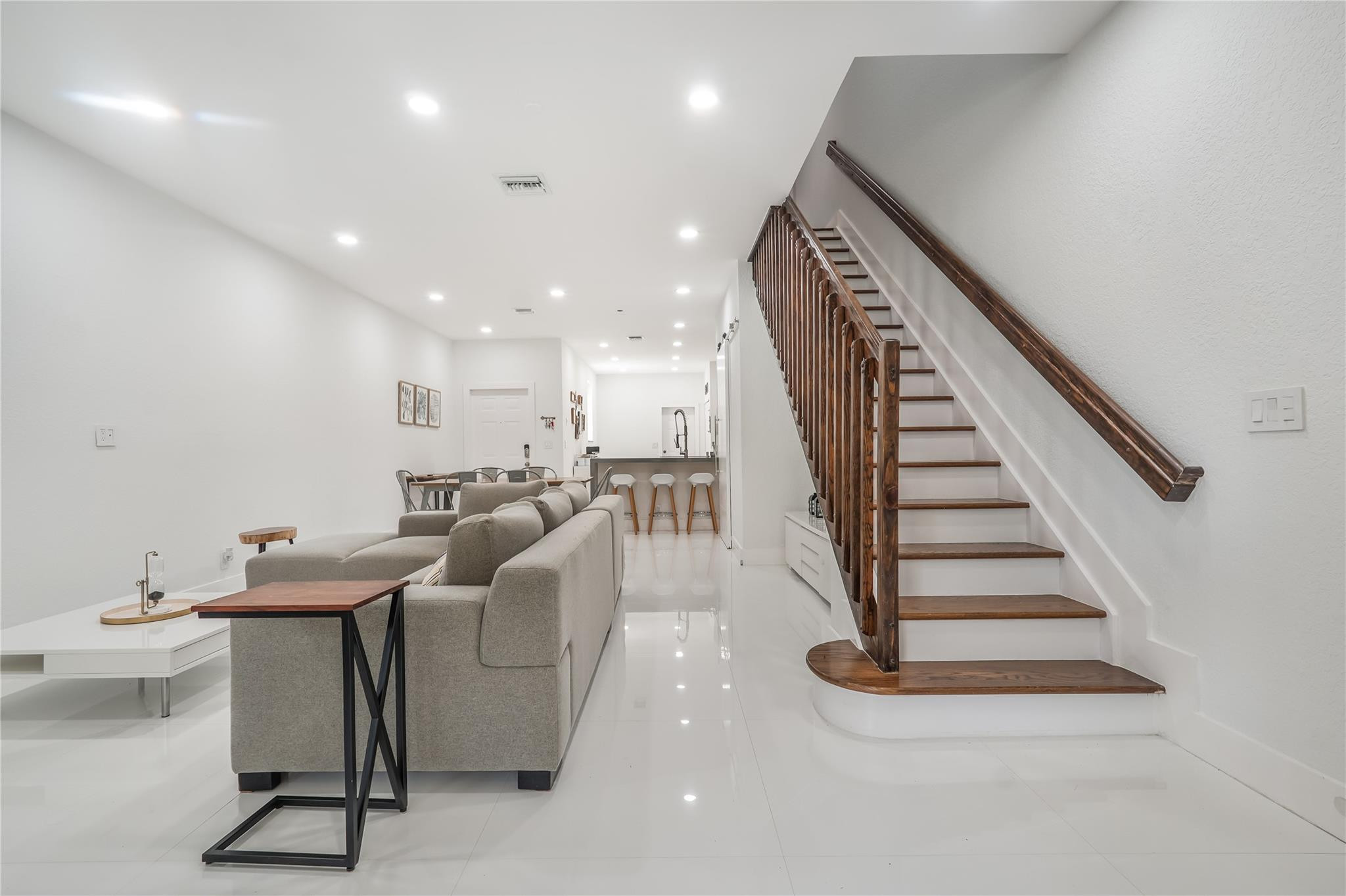 4204 Vineyard Cir