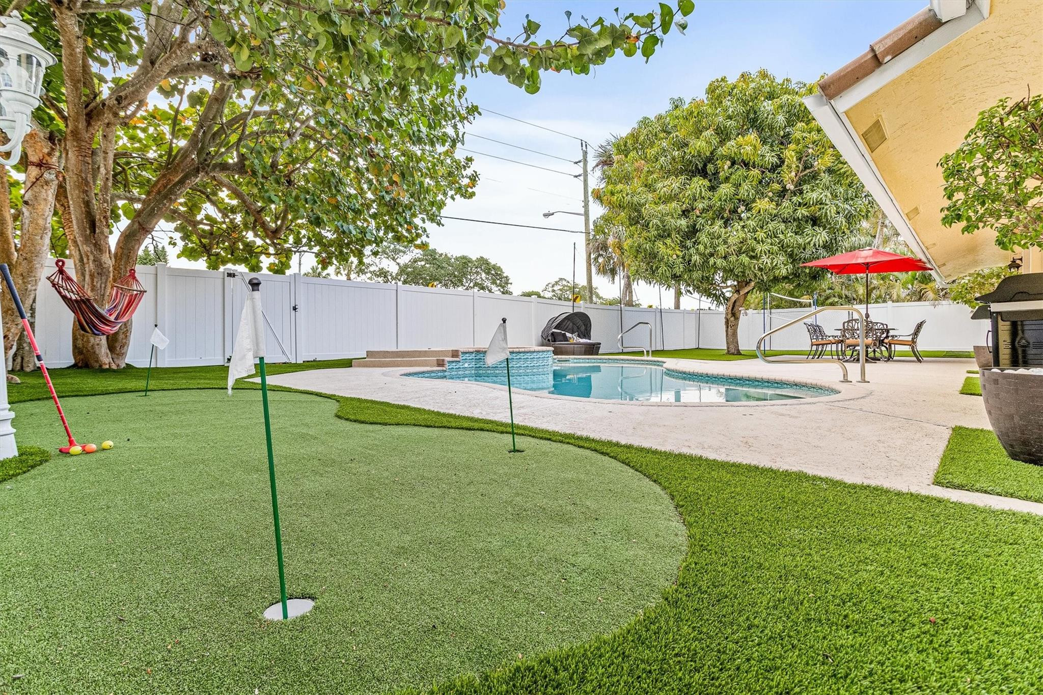 21111 Escondido Way