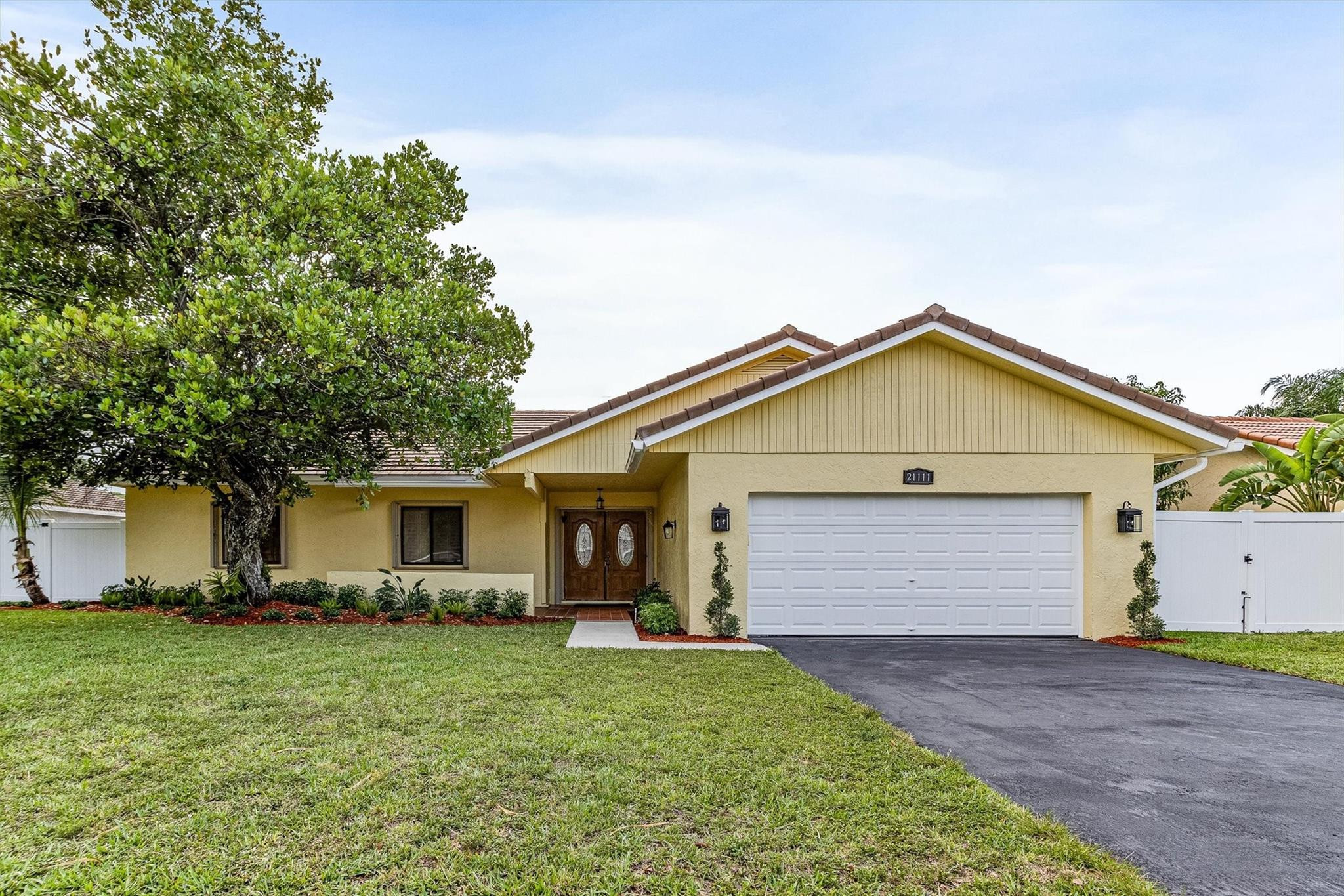 21111 Escondido Way
