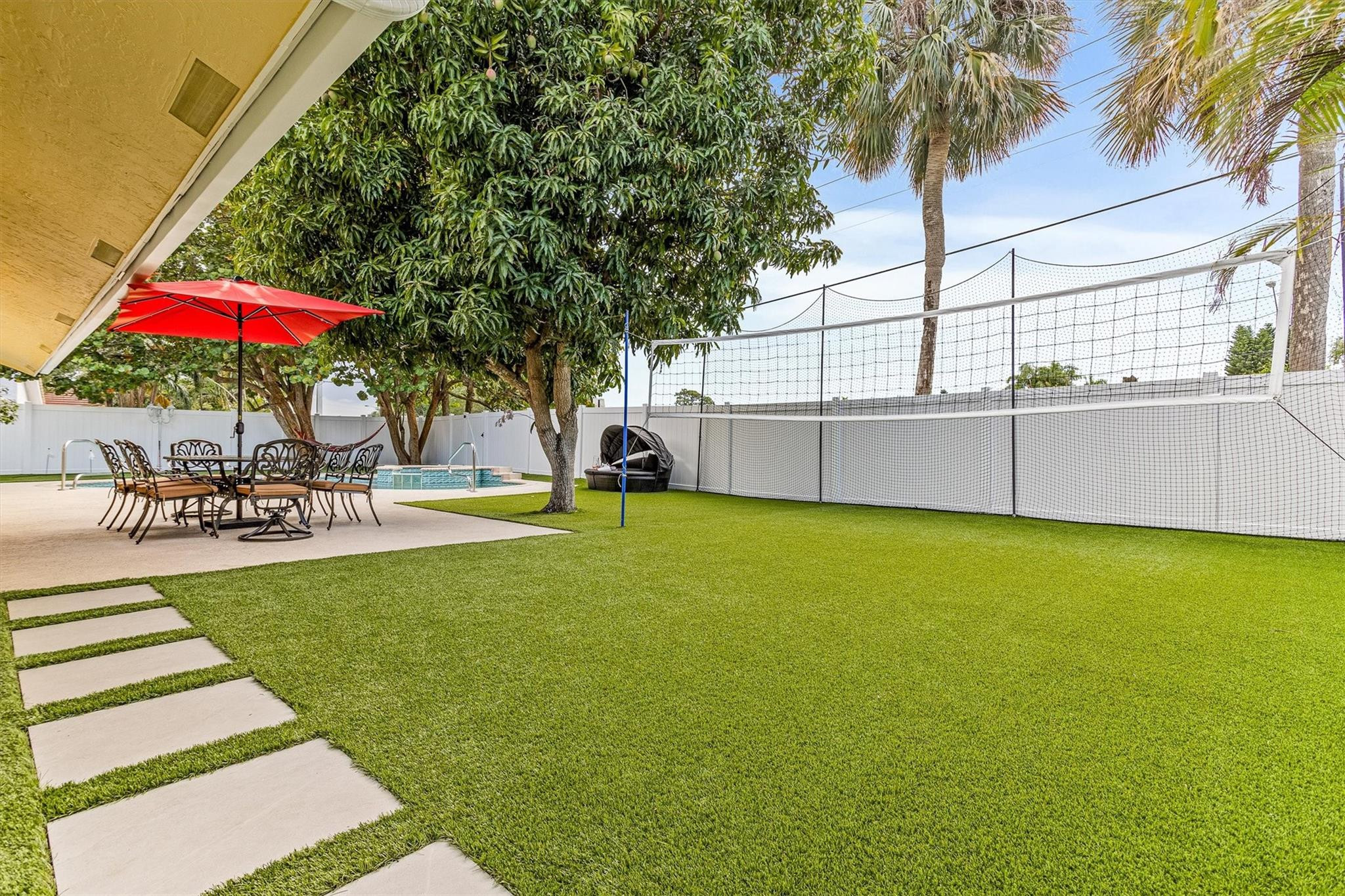 21111 Escondido Way