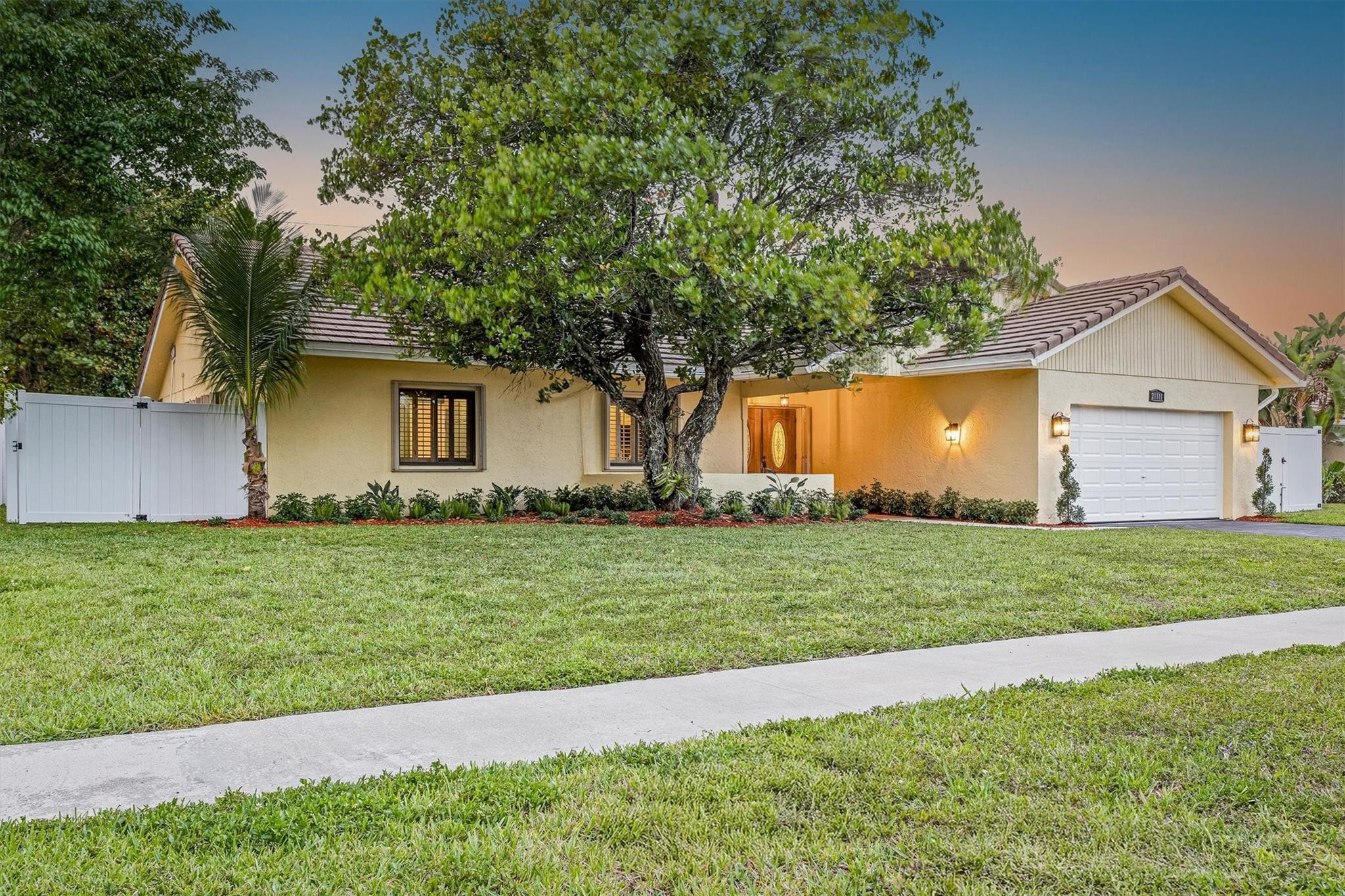 21111 Escondido Way