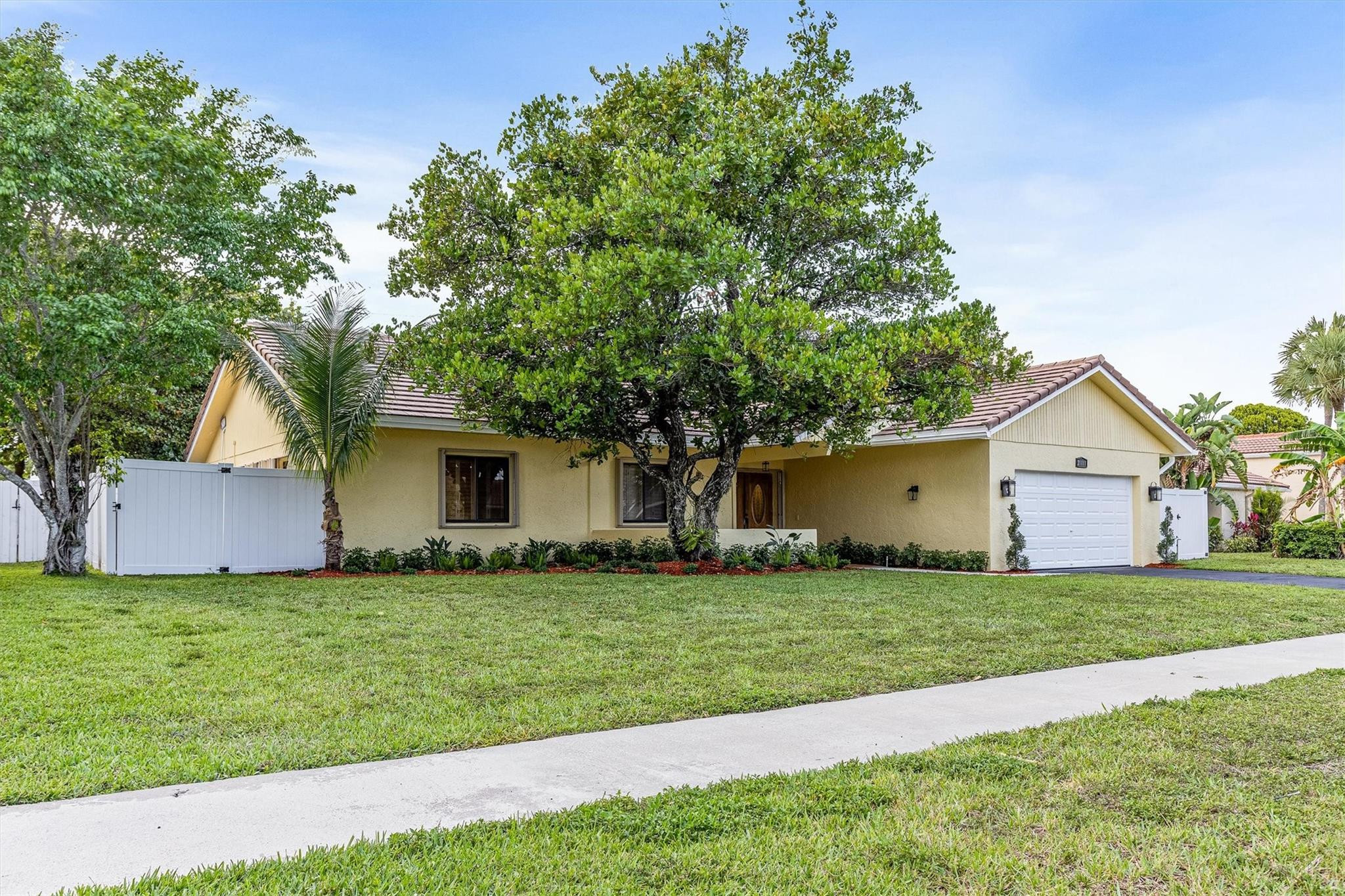 21111 Escondido Way