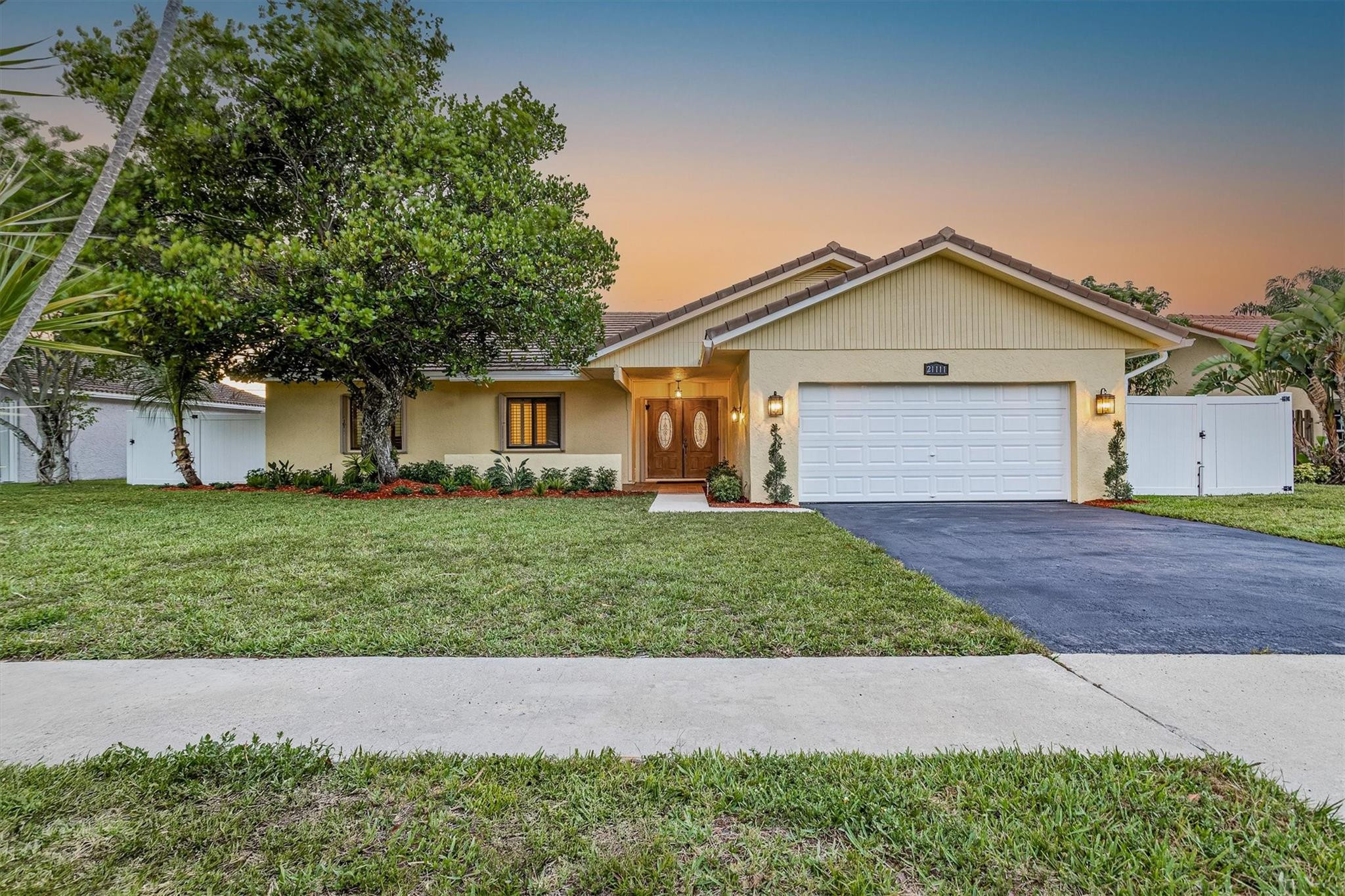 21111 Escondido Way