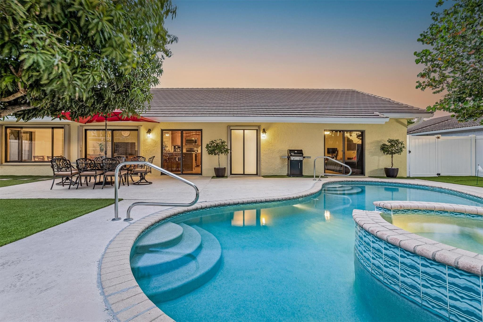 21111 Escondido Way