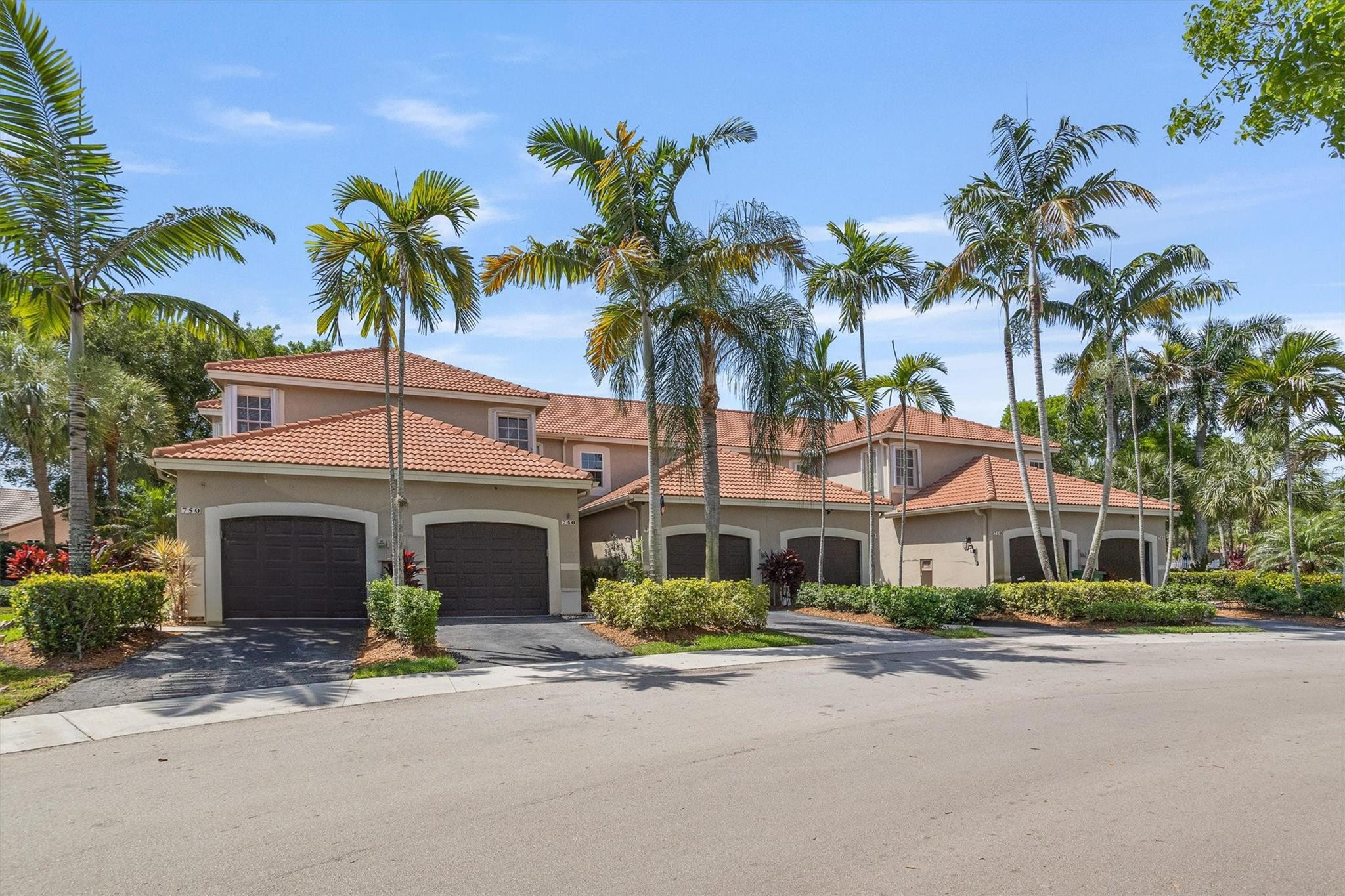 730 Sorrento Dr 730