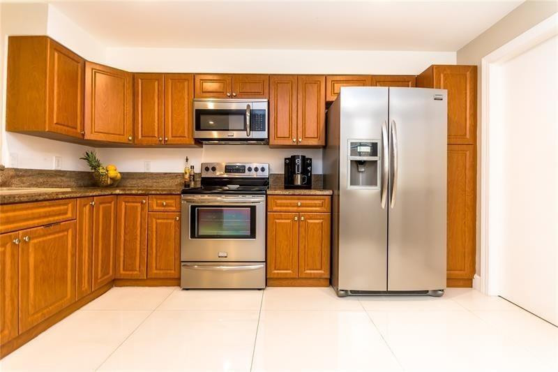 830 Sorrento Dr 830