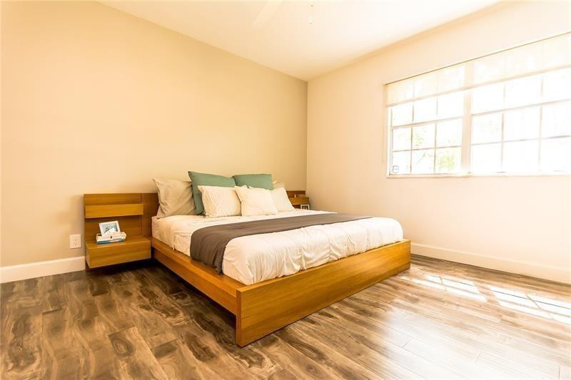 830 Sorrento Dr 830