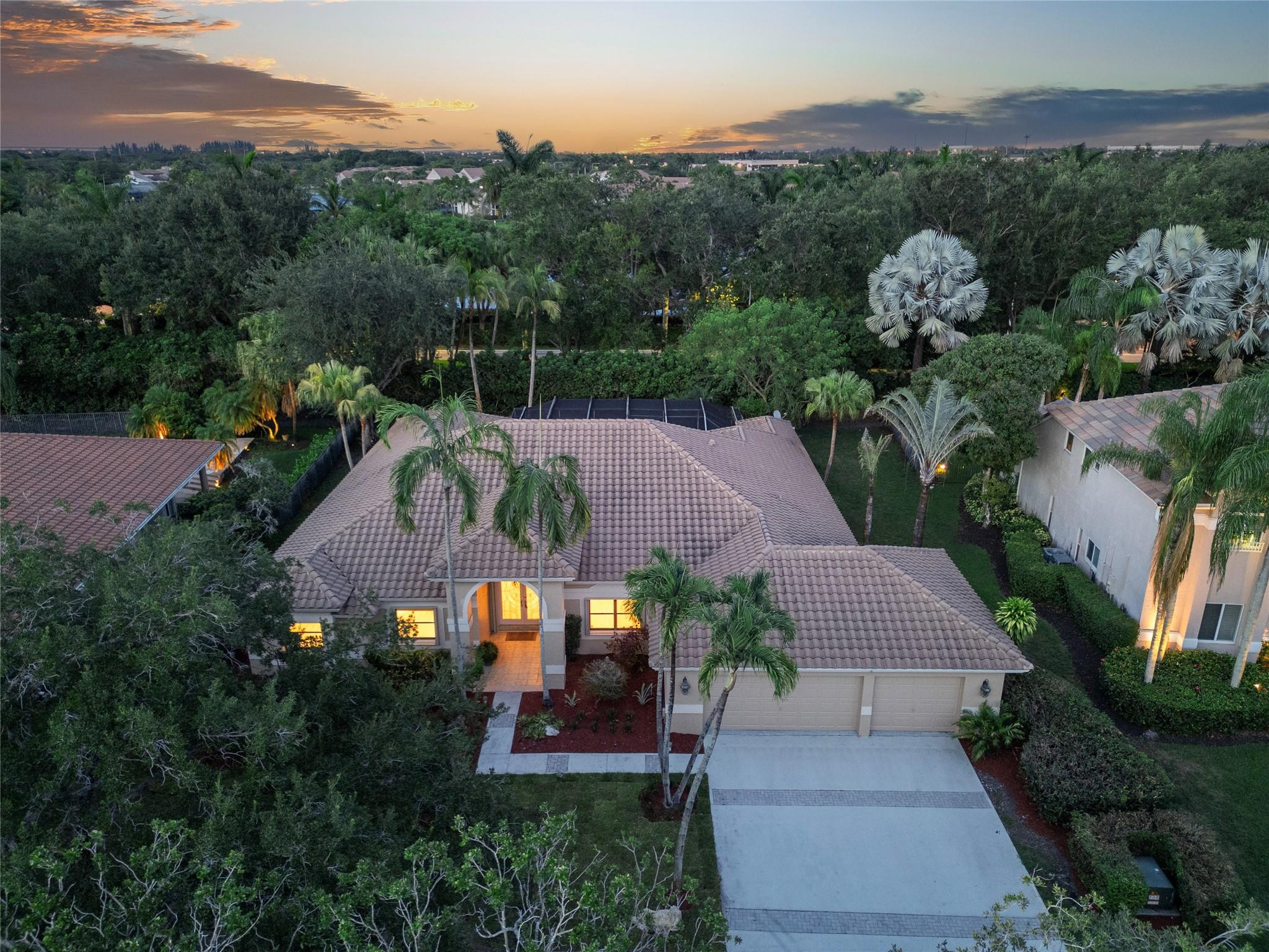 1280 MANOR CT