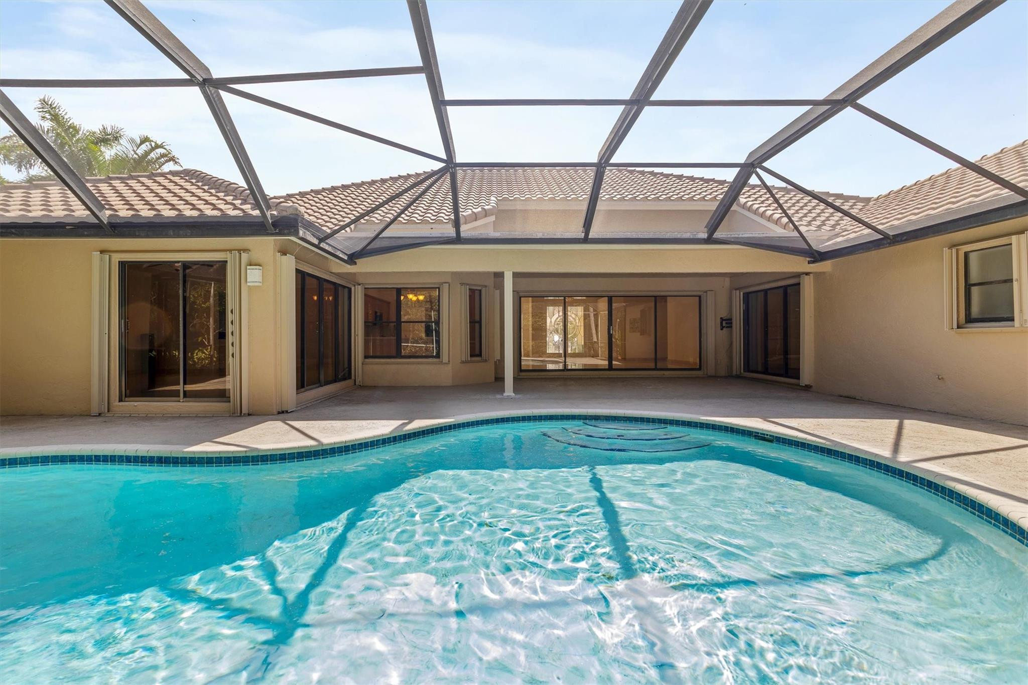 1280 MANOR CT