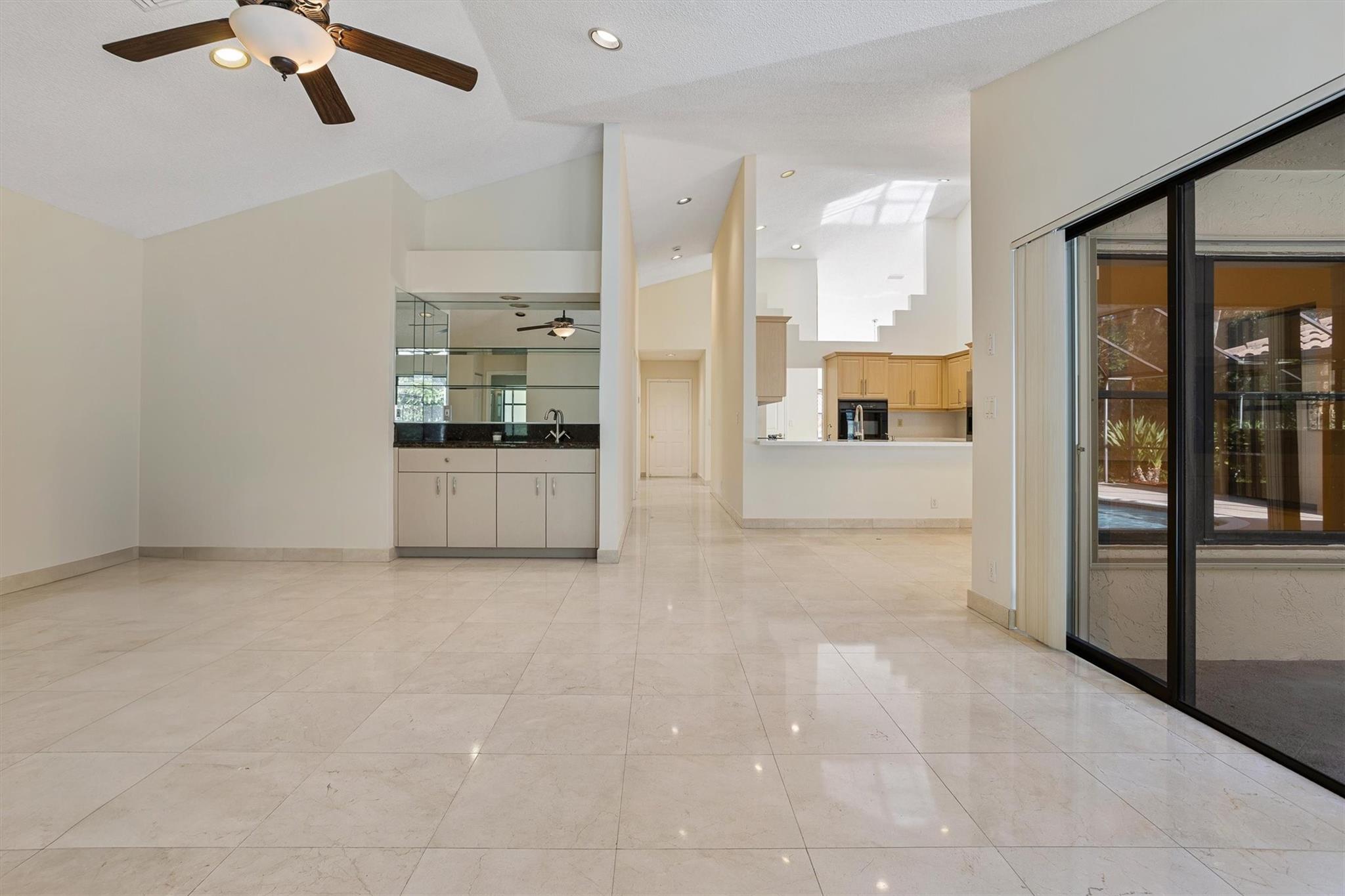 1280 MANOR CT