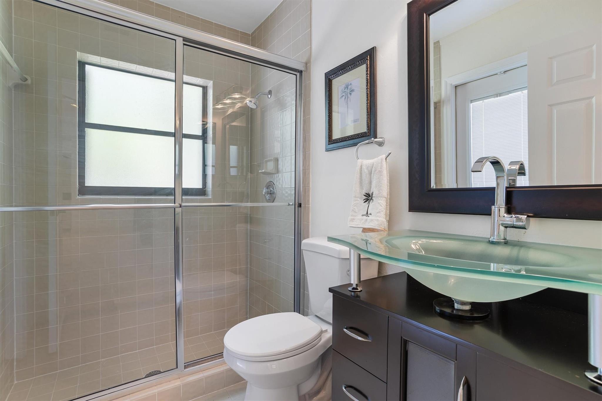 1280 MANOR CT