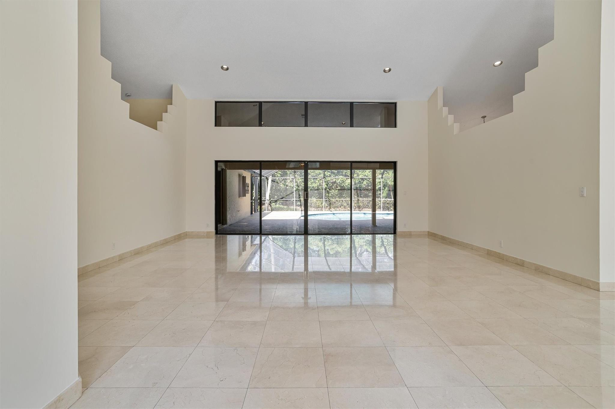 1280 MANOR CT