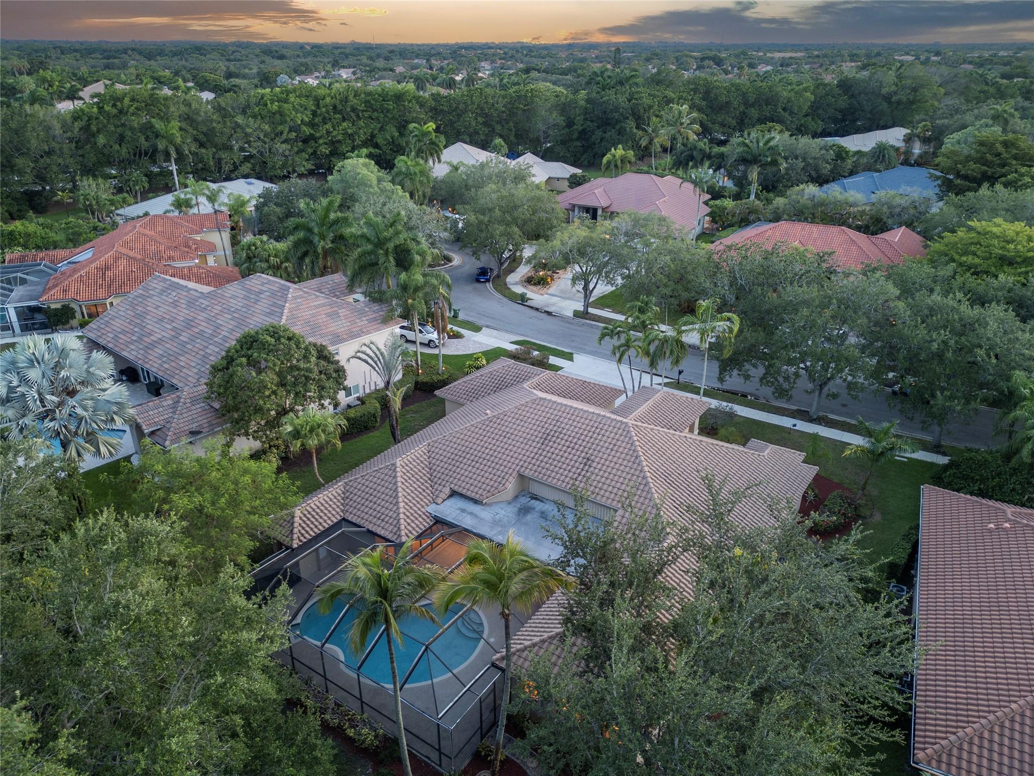1280 MANOR CT