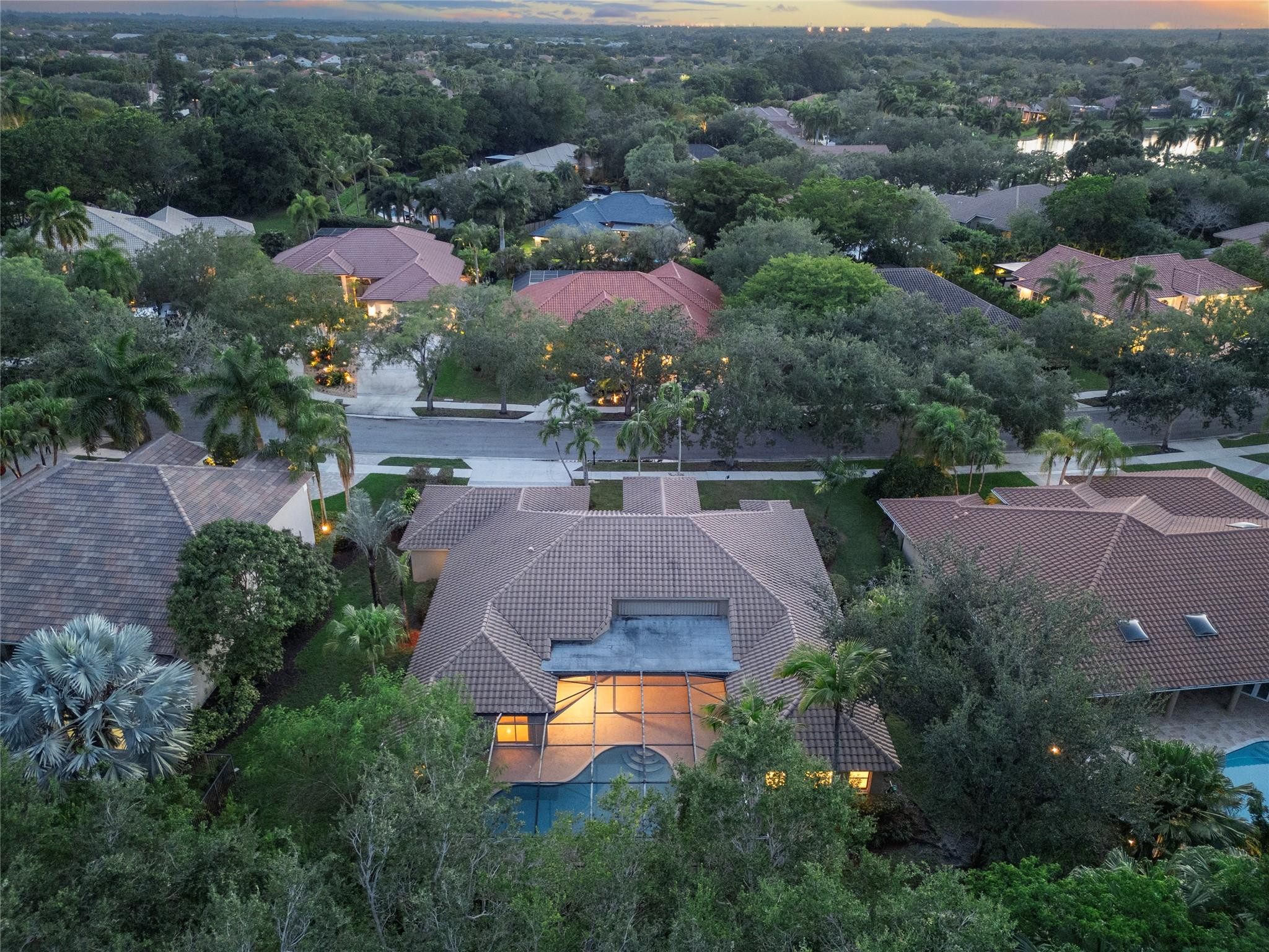 1280 MANOR CT