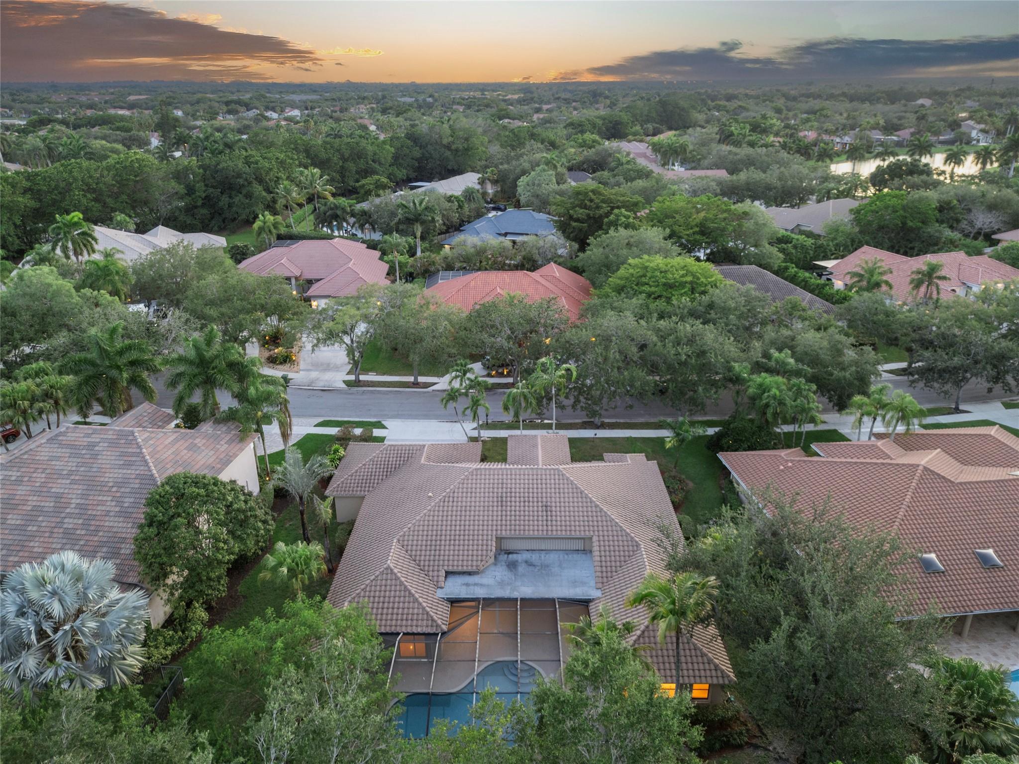 1280 MANOR CT