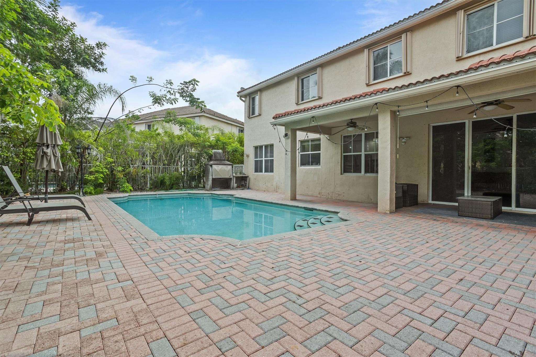 4113 Staghorn Ln