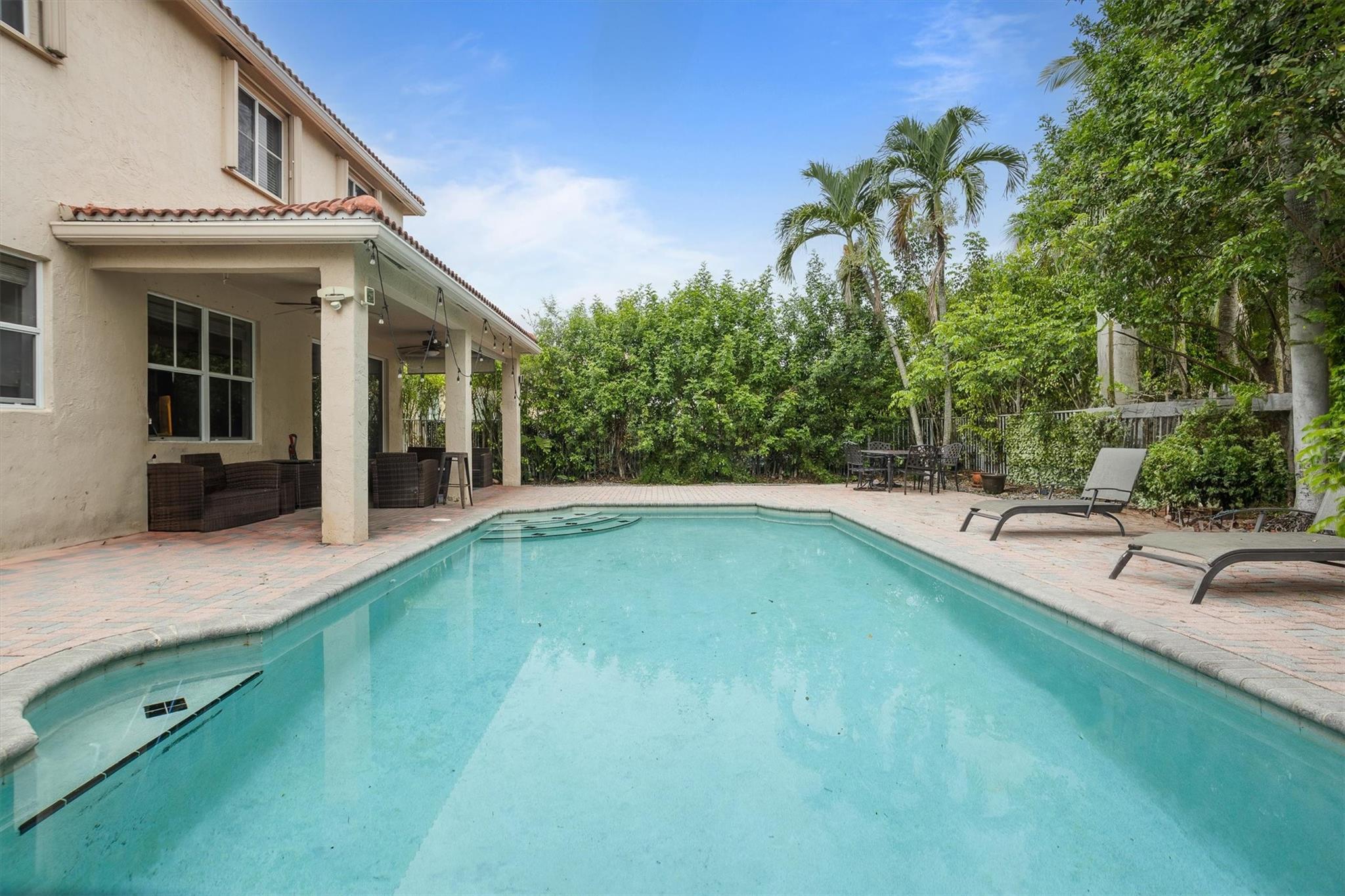 4113 Staghorn Ln