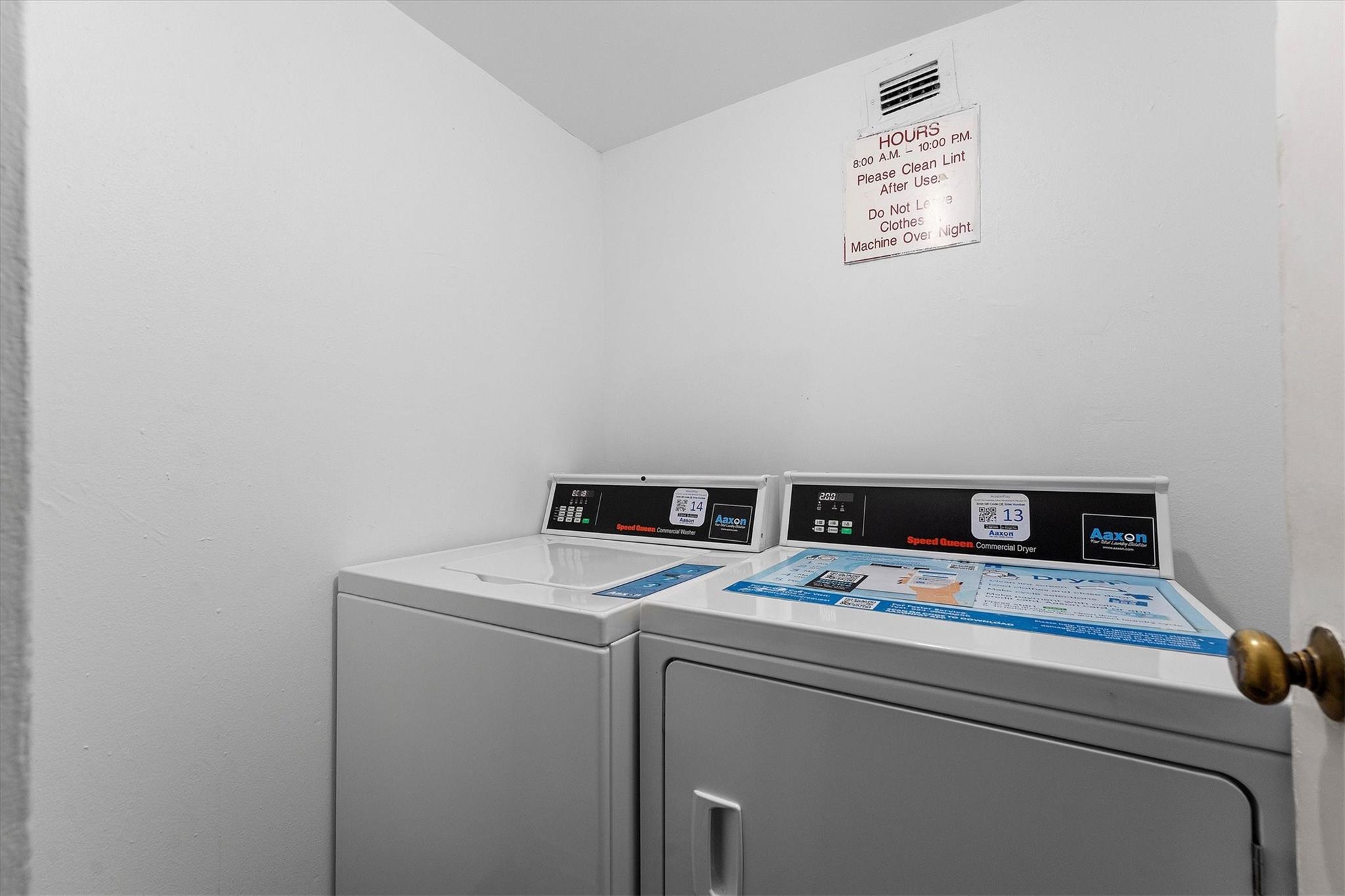 18081 Biscayne Blvd 902-4