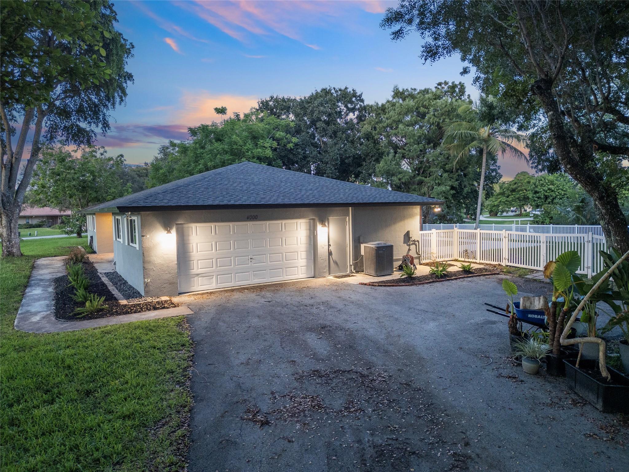4000 SW 109th Ave