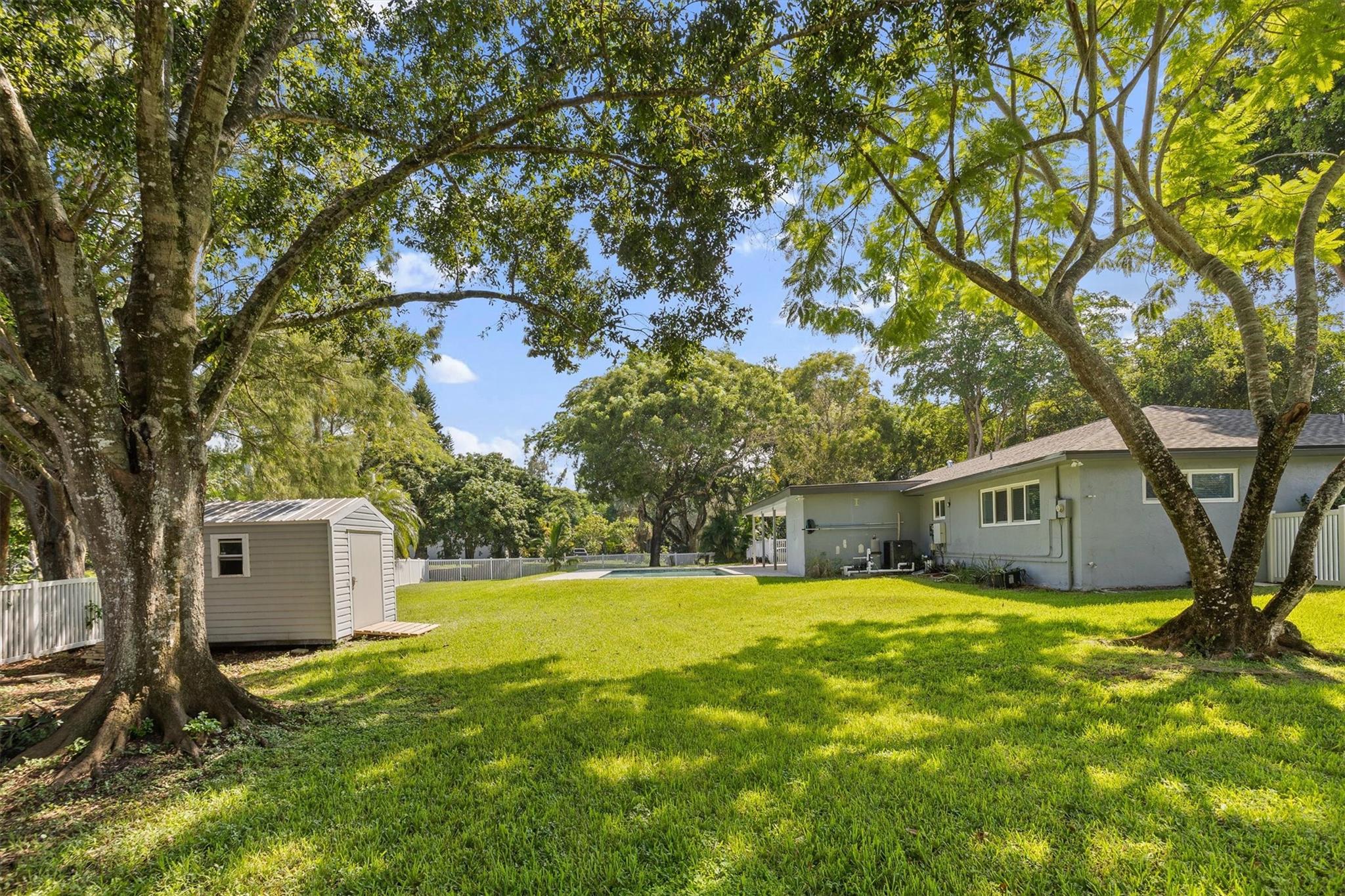 4000 SW 109th Ave