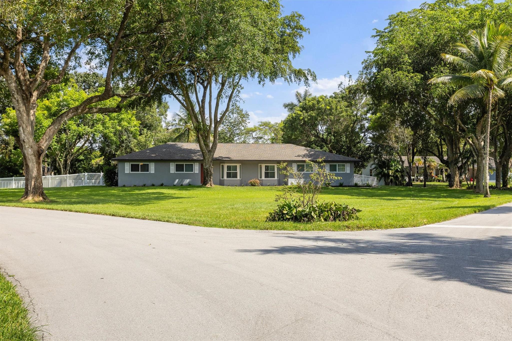 4000 SW 109th Ave
