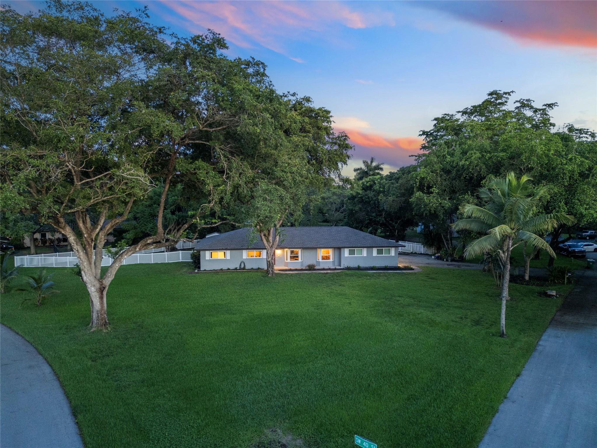 4000 SW 109th Ave