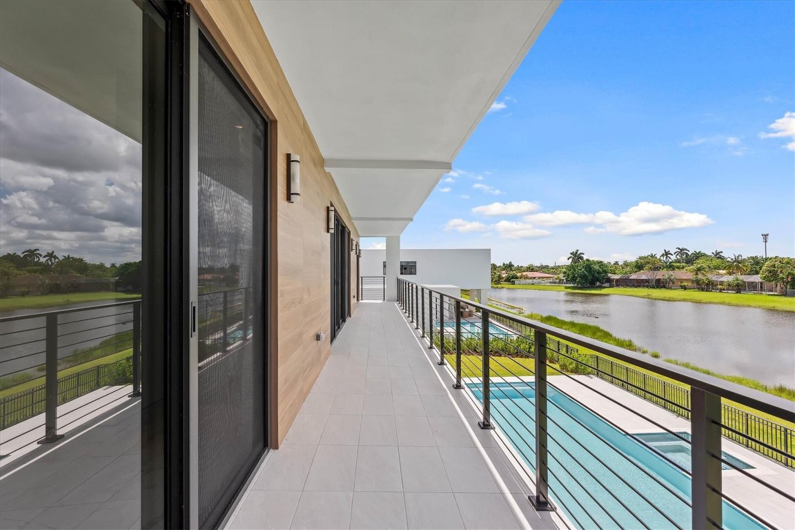 16722 S Botaniko Dr S