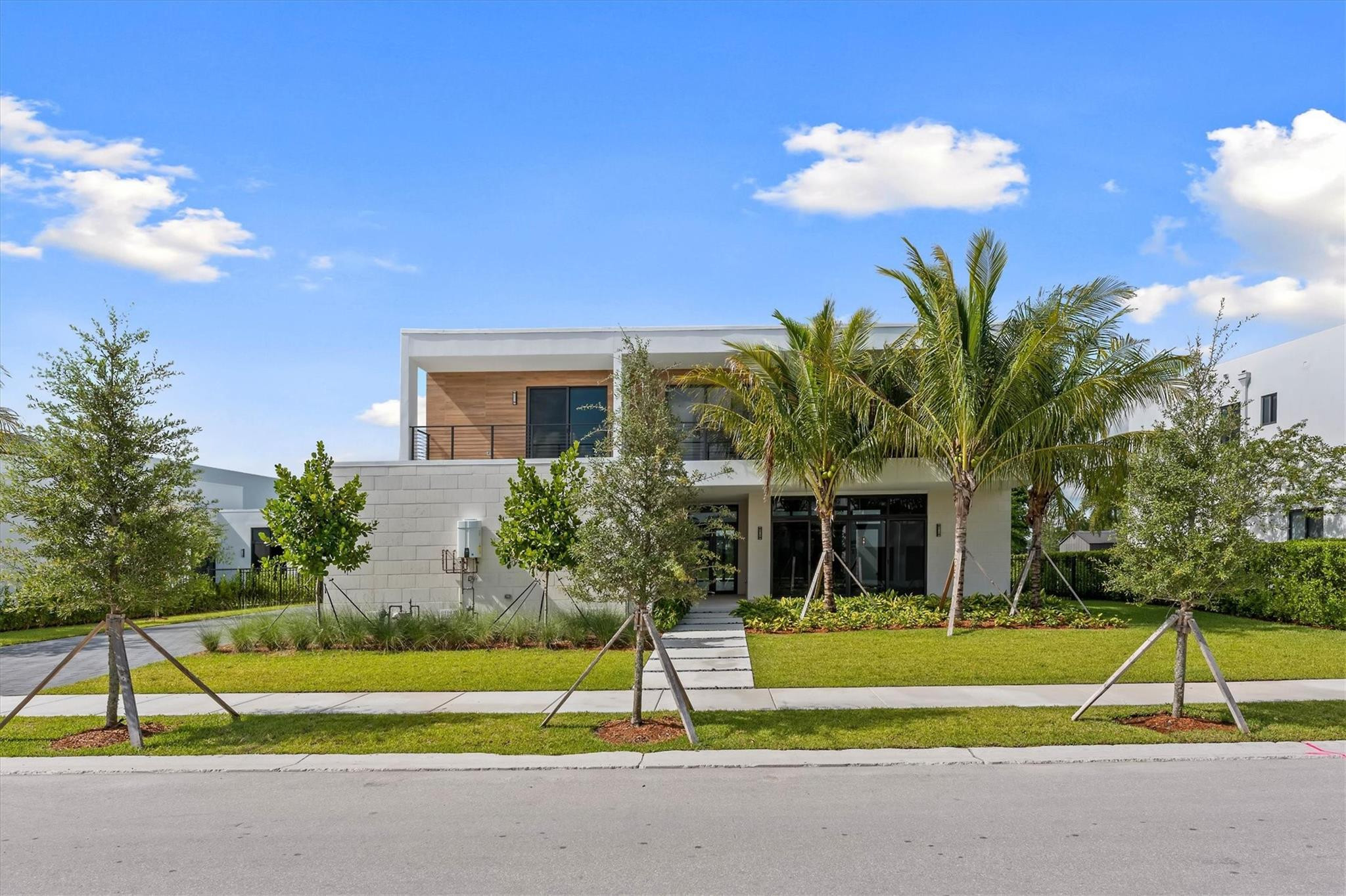 16722 S Botaniko Dr S