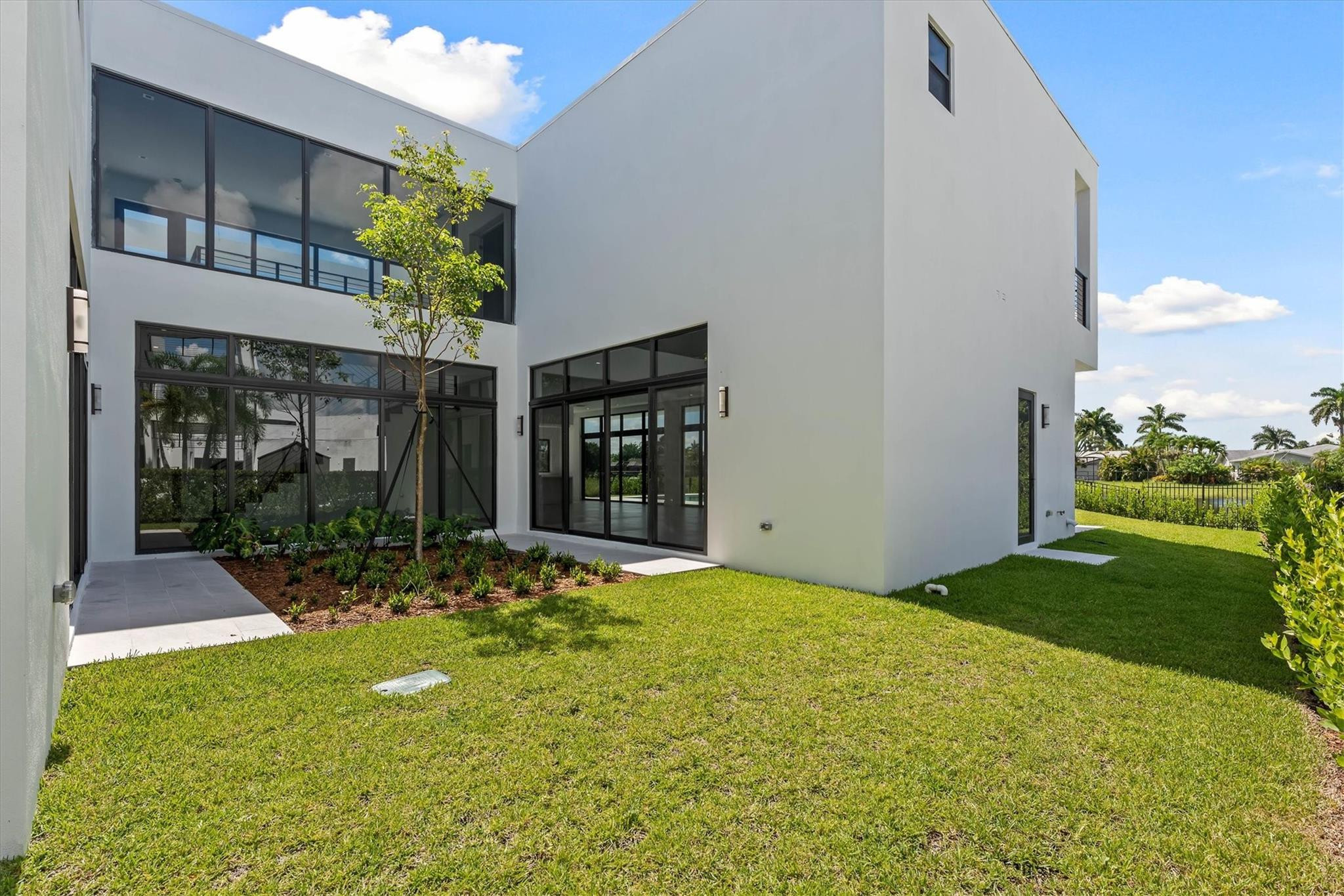 16722 S Botaniko Dr S