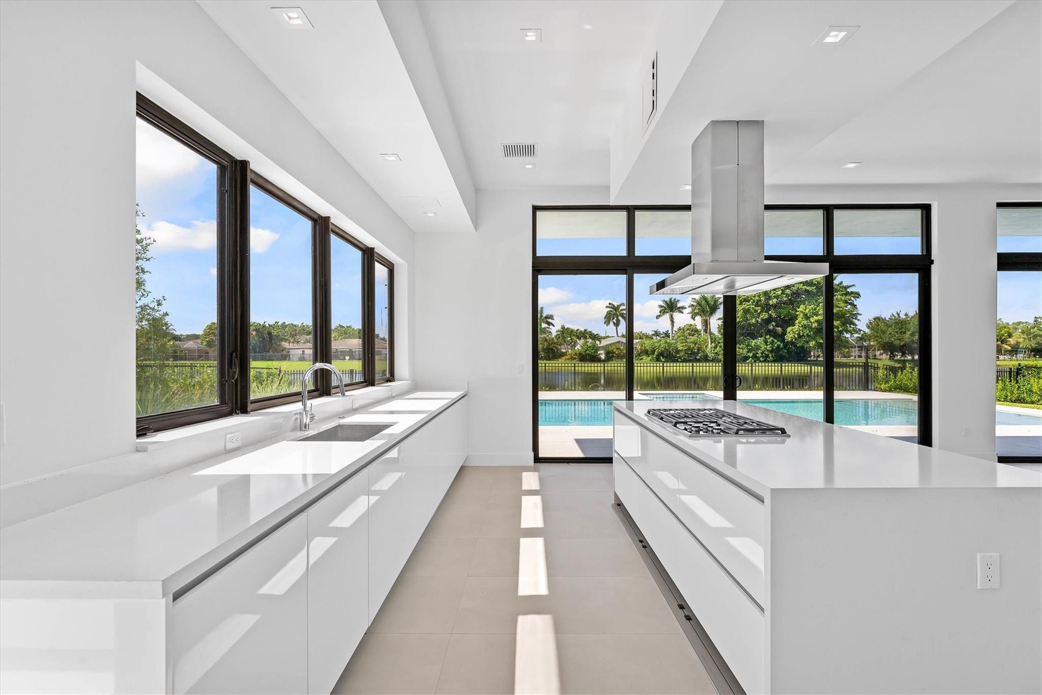 16722 S Botaniko Dr S