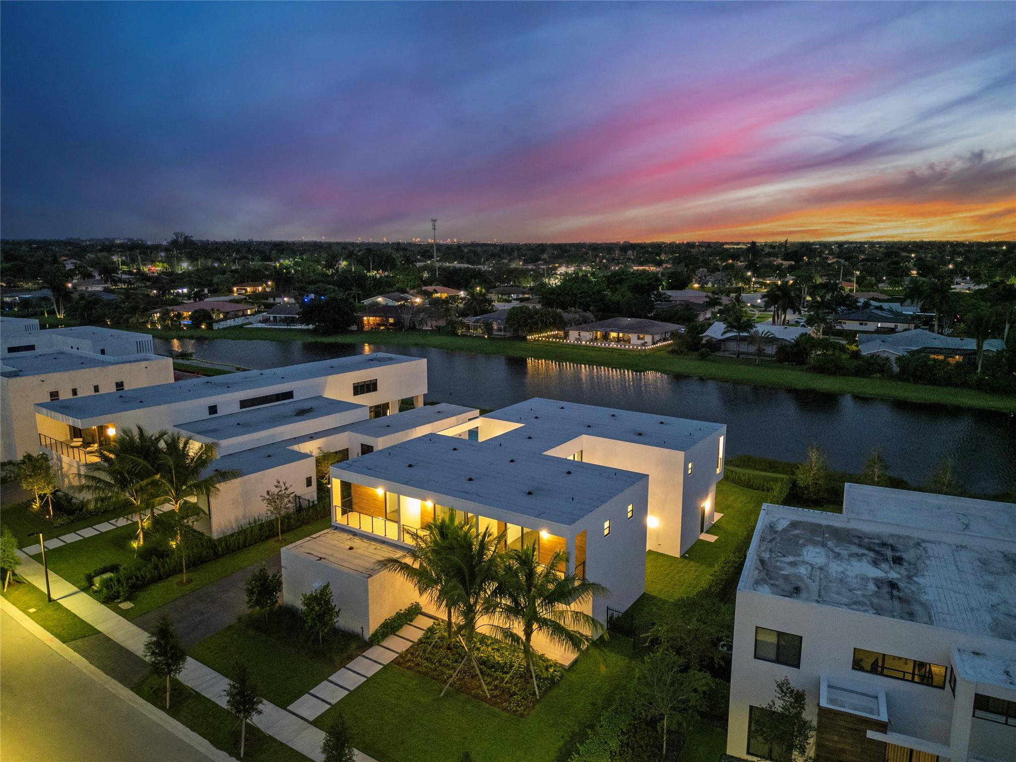 16722 S Botaniko Dr S