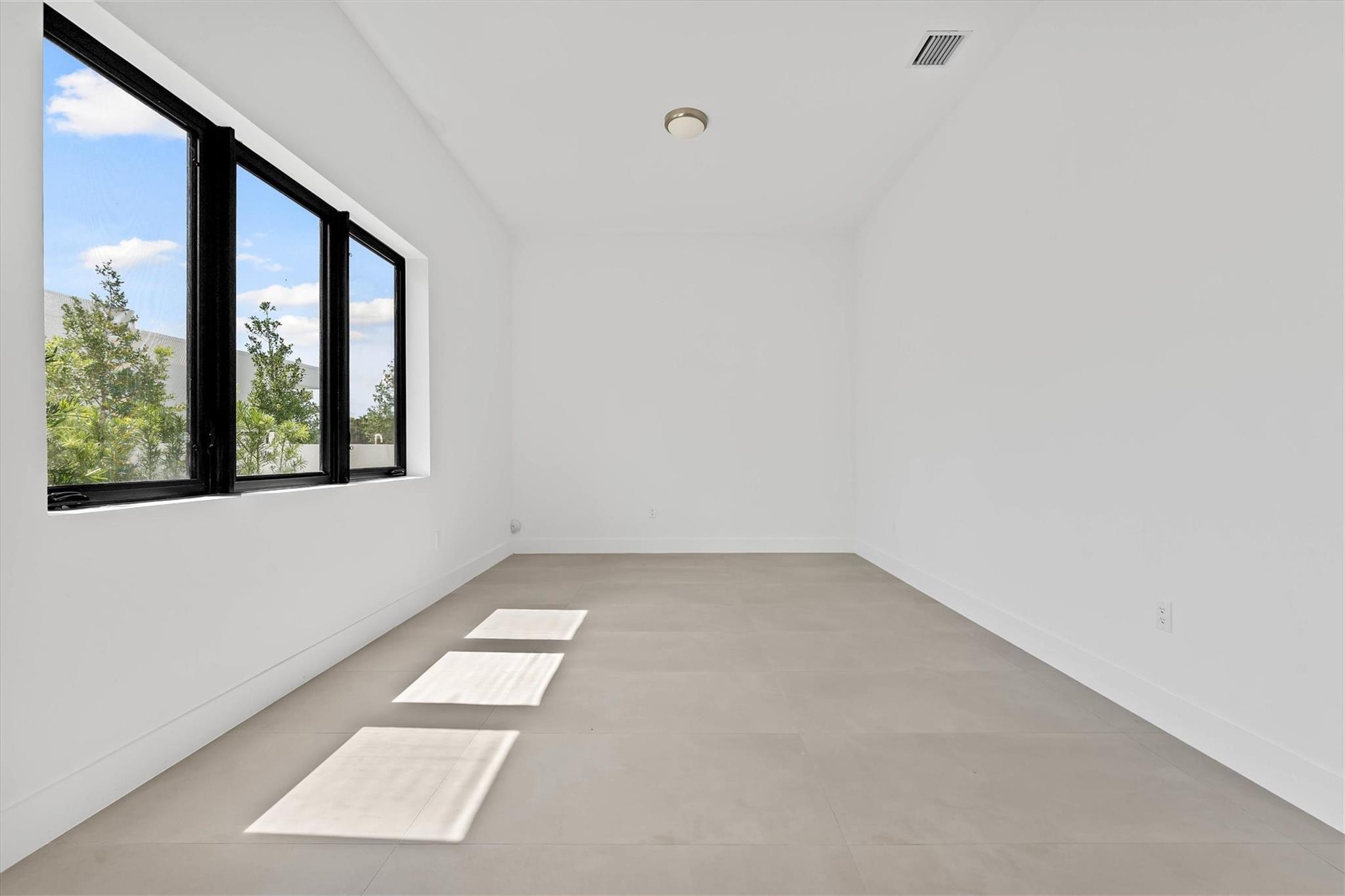 16722 S Botaniko Dr S