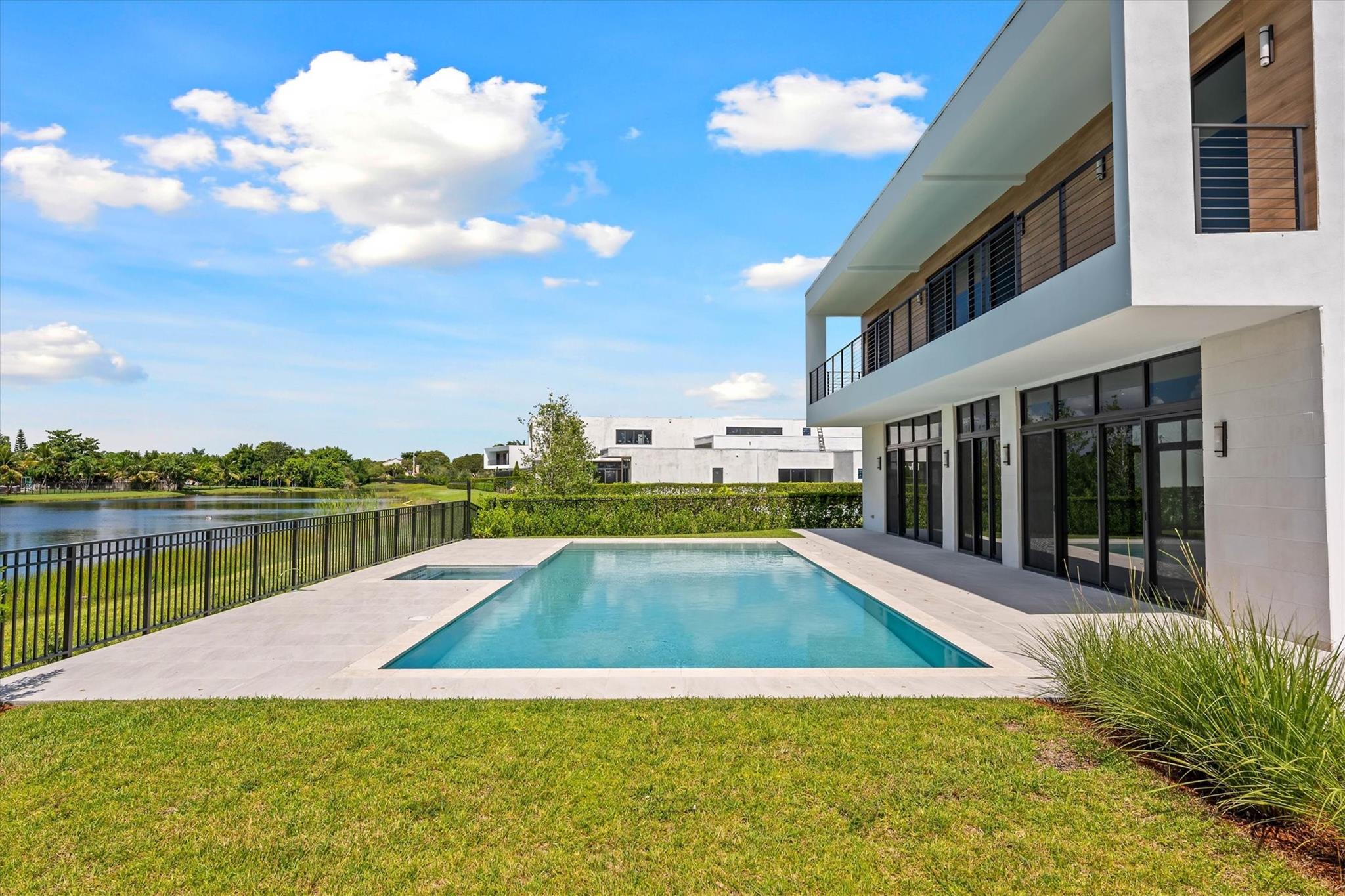 16722 S Botaniko Dr S