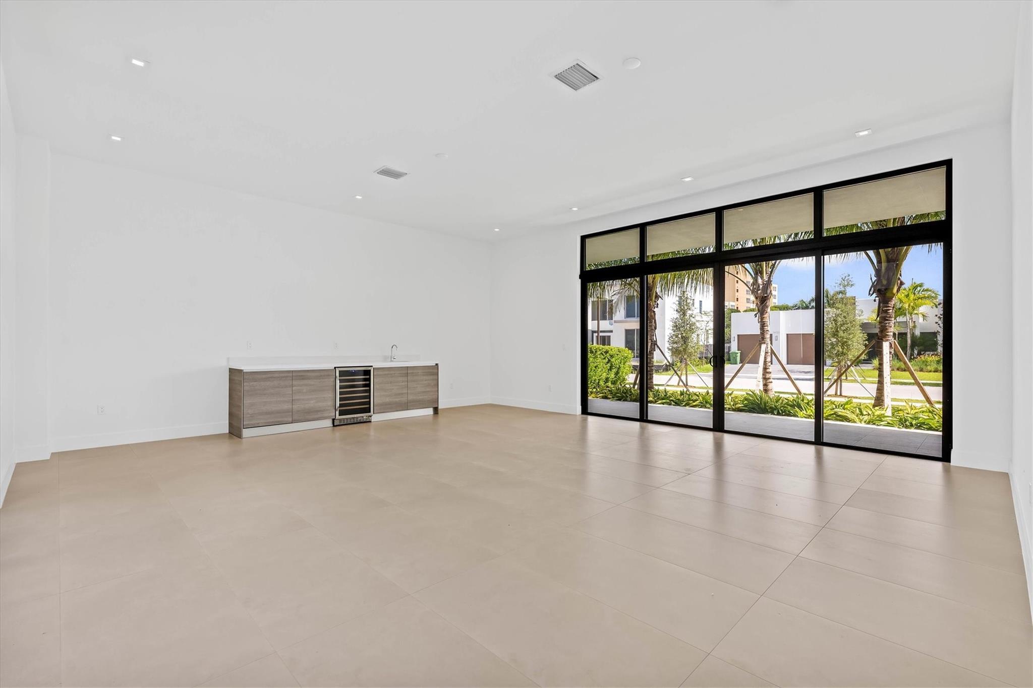 16722 S Botaniko Dr S
