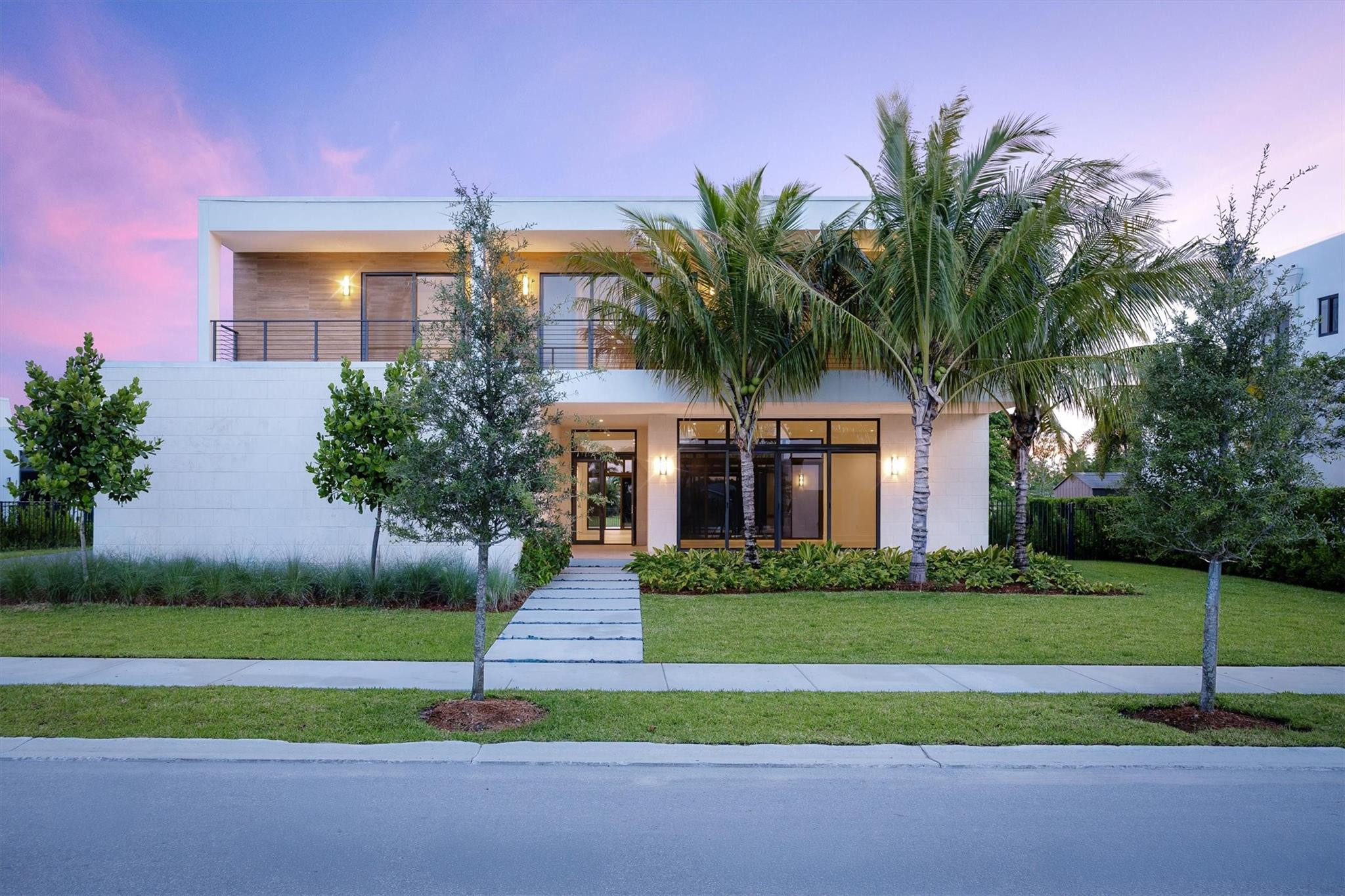 16722 S Botaniko Dr S