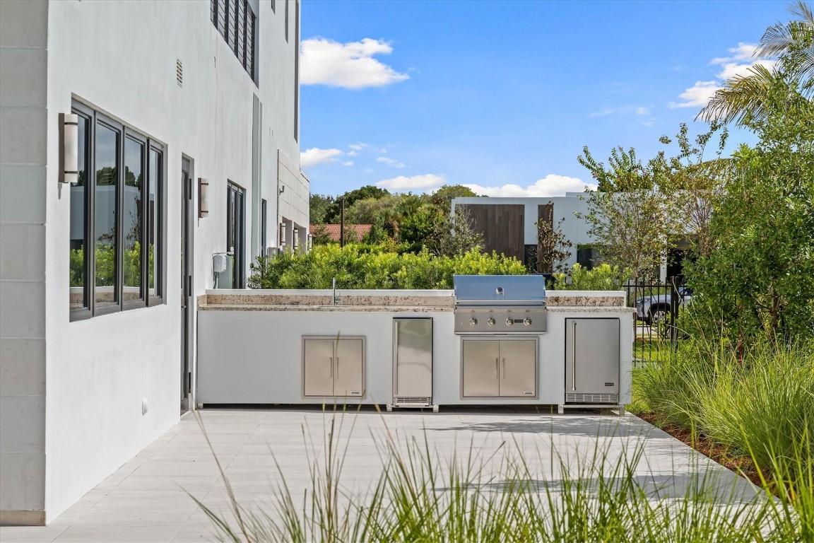 16722 S Botaniko Dr S