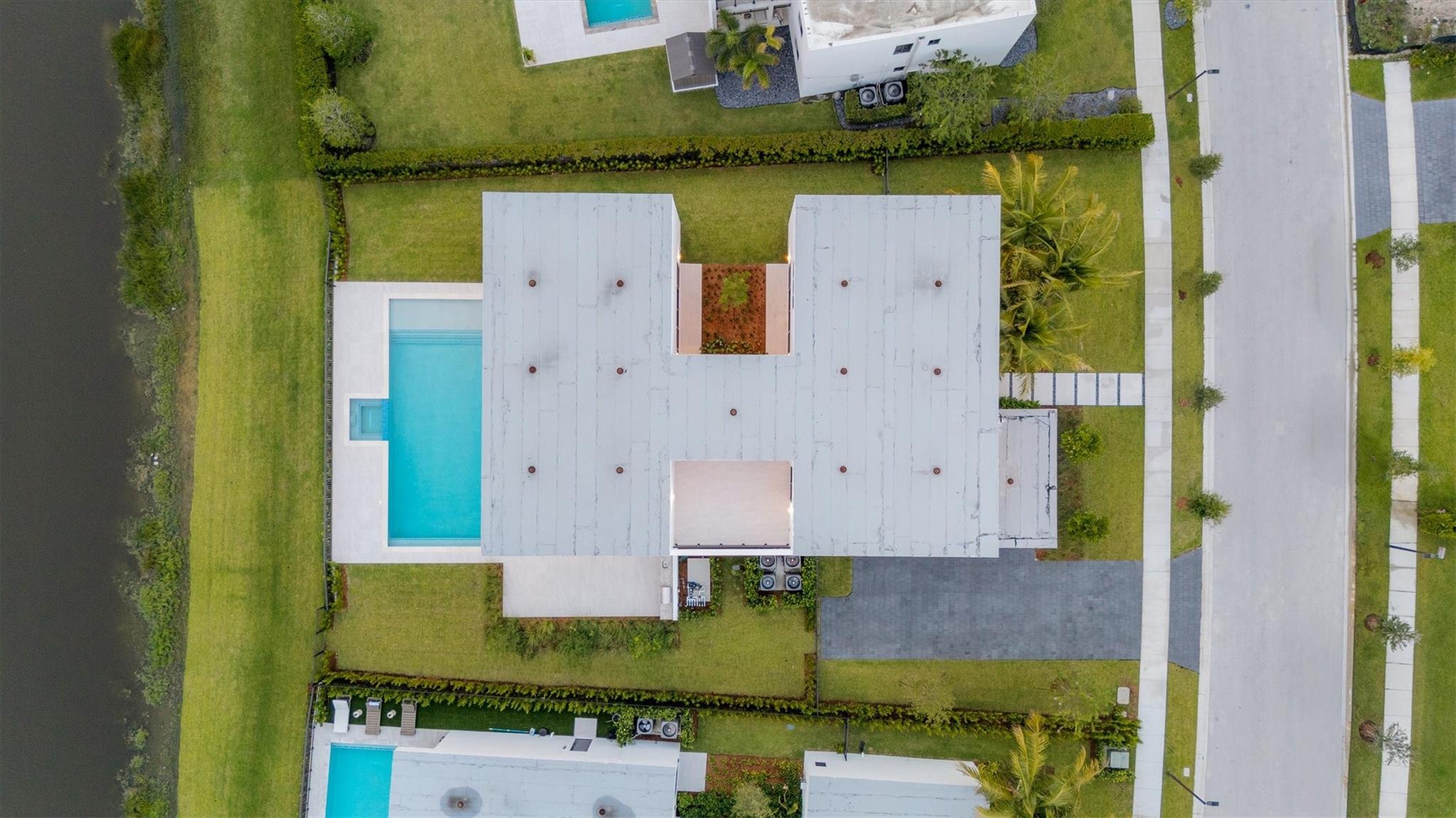 16722 S Botaniko Dr S