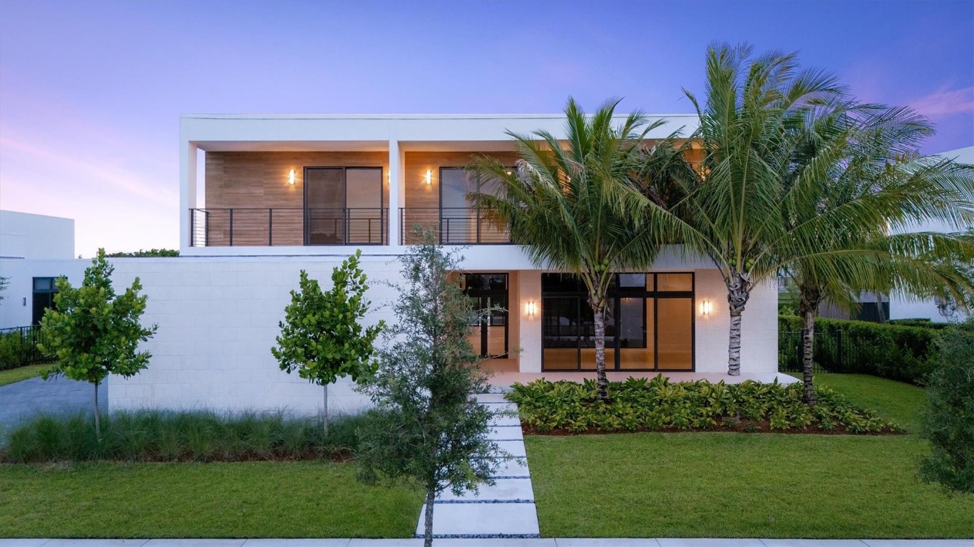 16722 S Botaniko Dr S