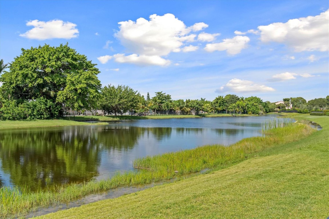 16722 S Botaniko Dr S