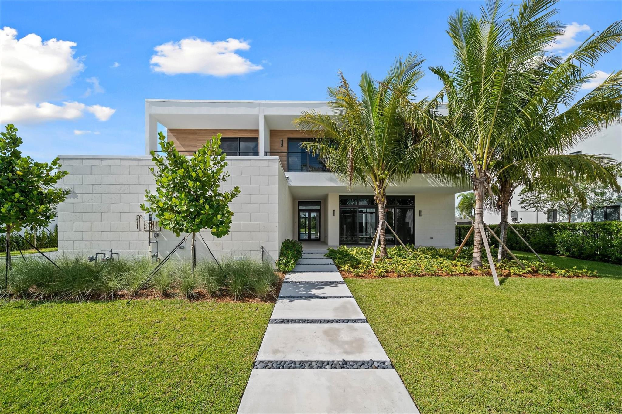 16722 S Botaniko Dr S