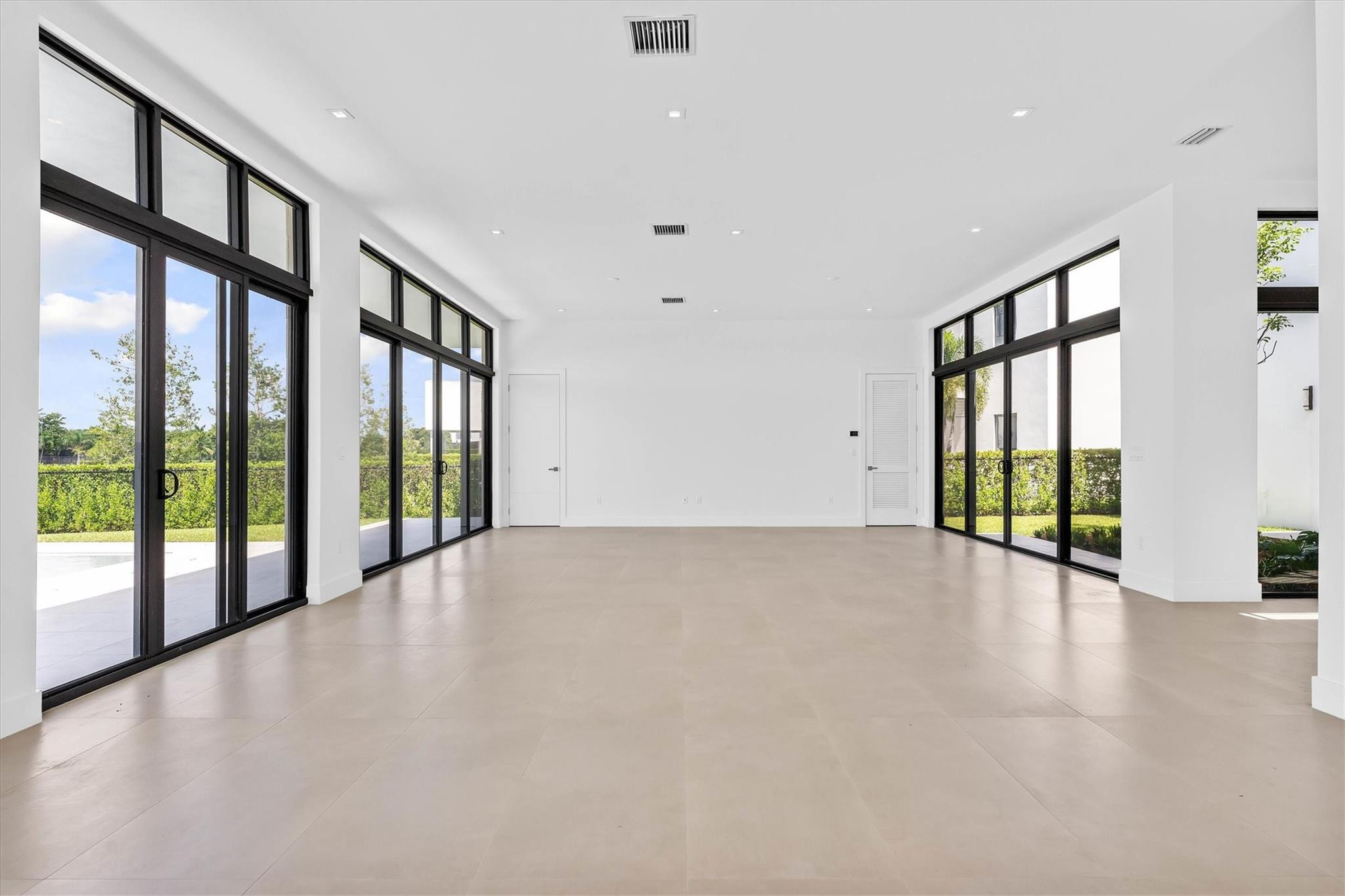 16722 S Botaniko Dr S