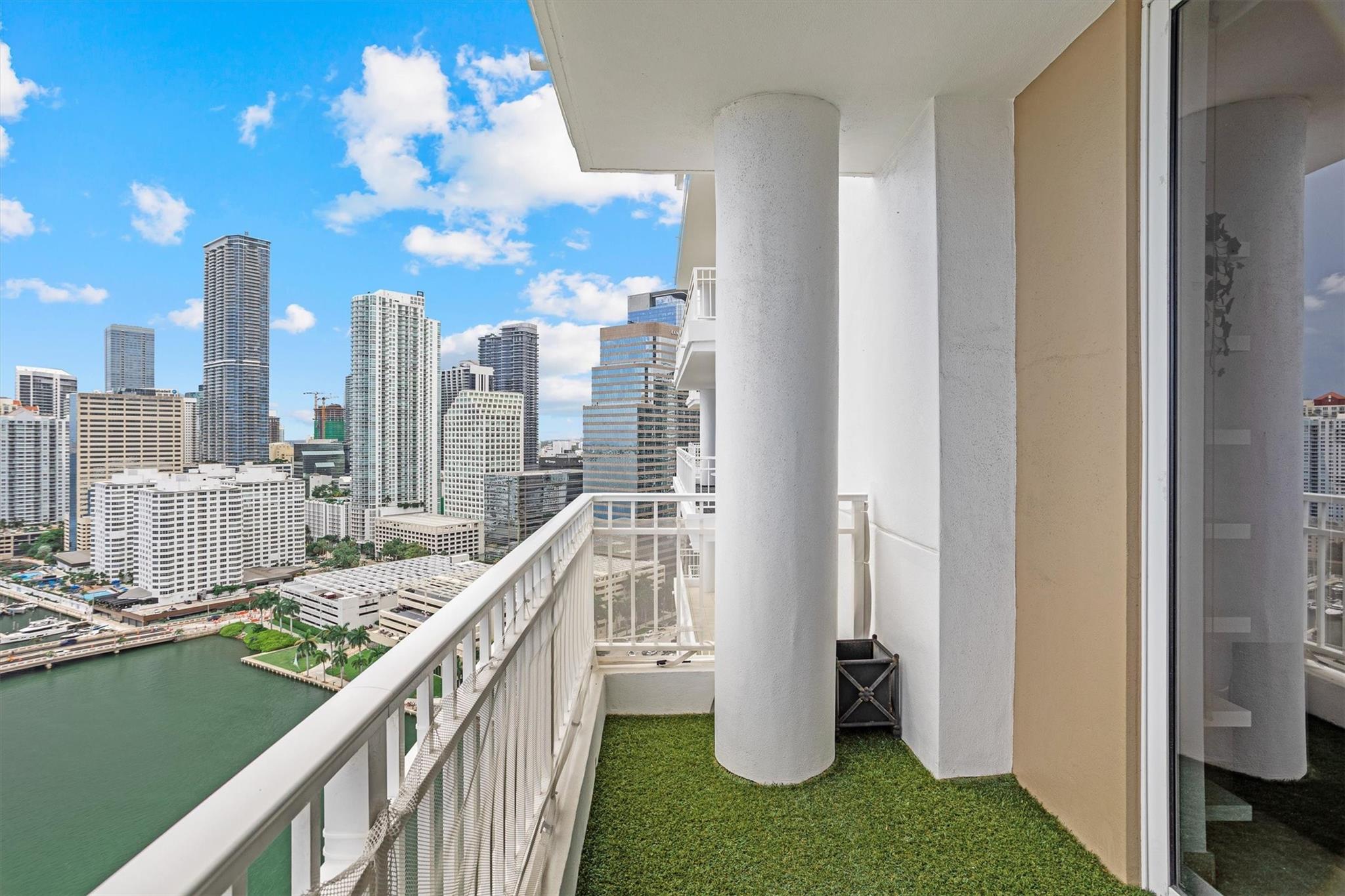 801 BRICKELL KEY BLVD 2805
